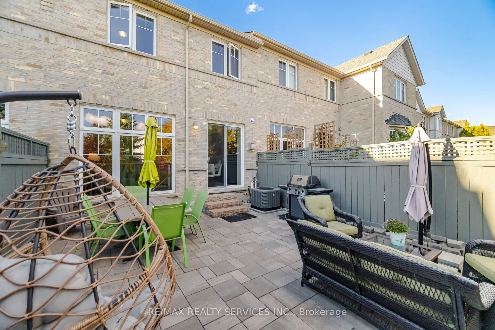 9 Aspenview Avenue