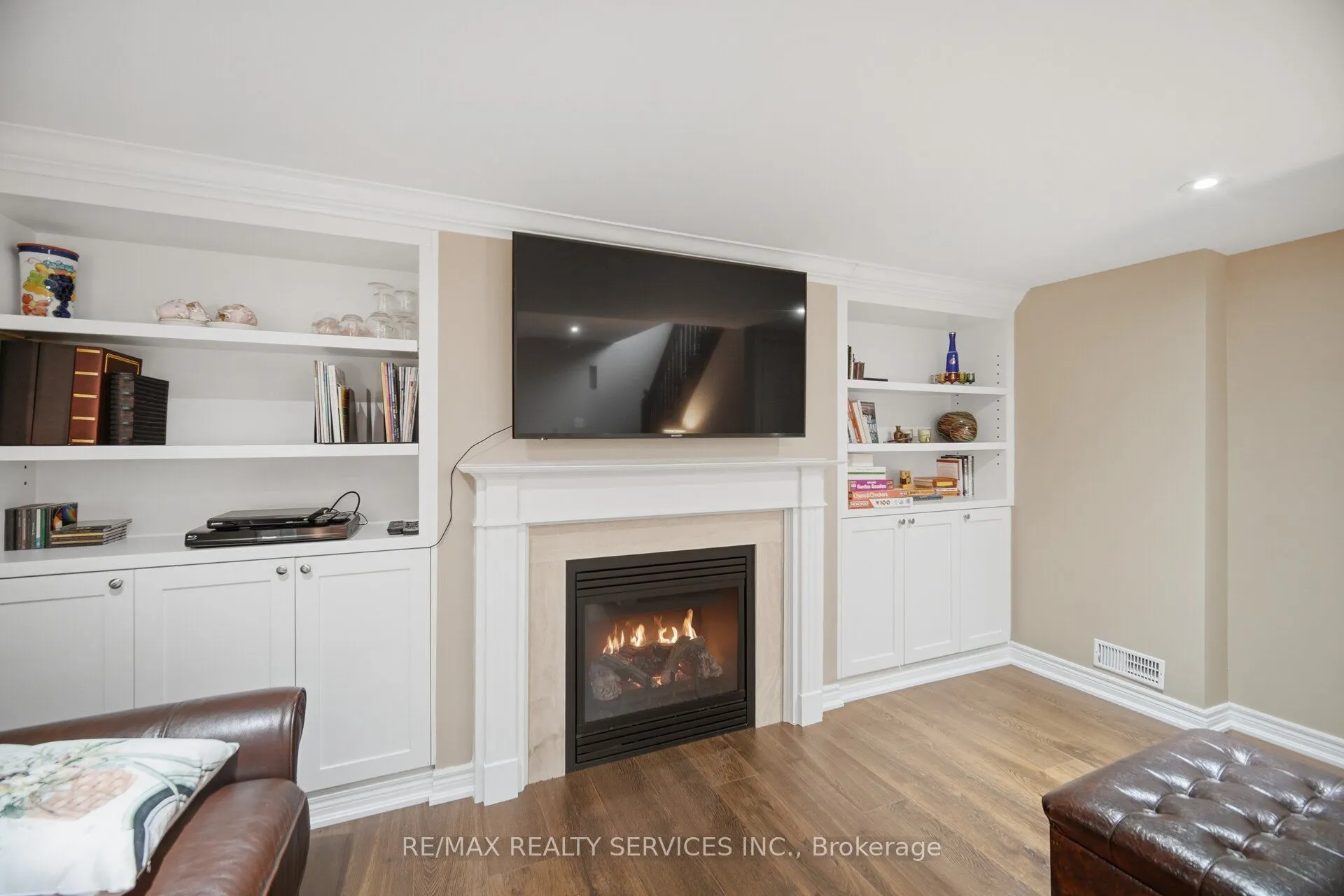9 Aspenview Avenue