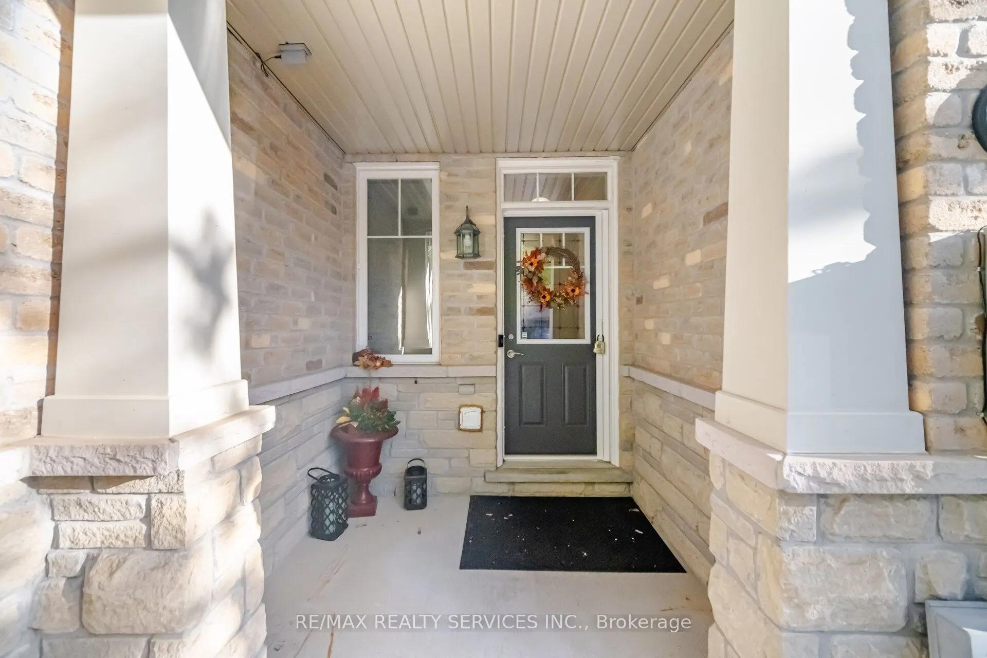 9 Aspenview Avenue
