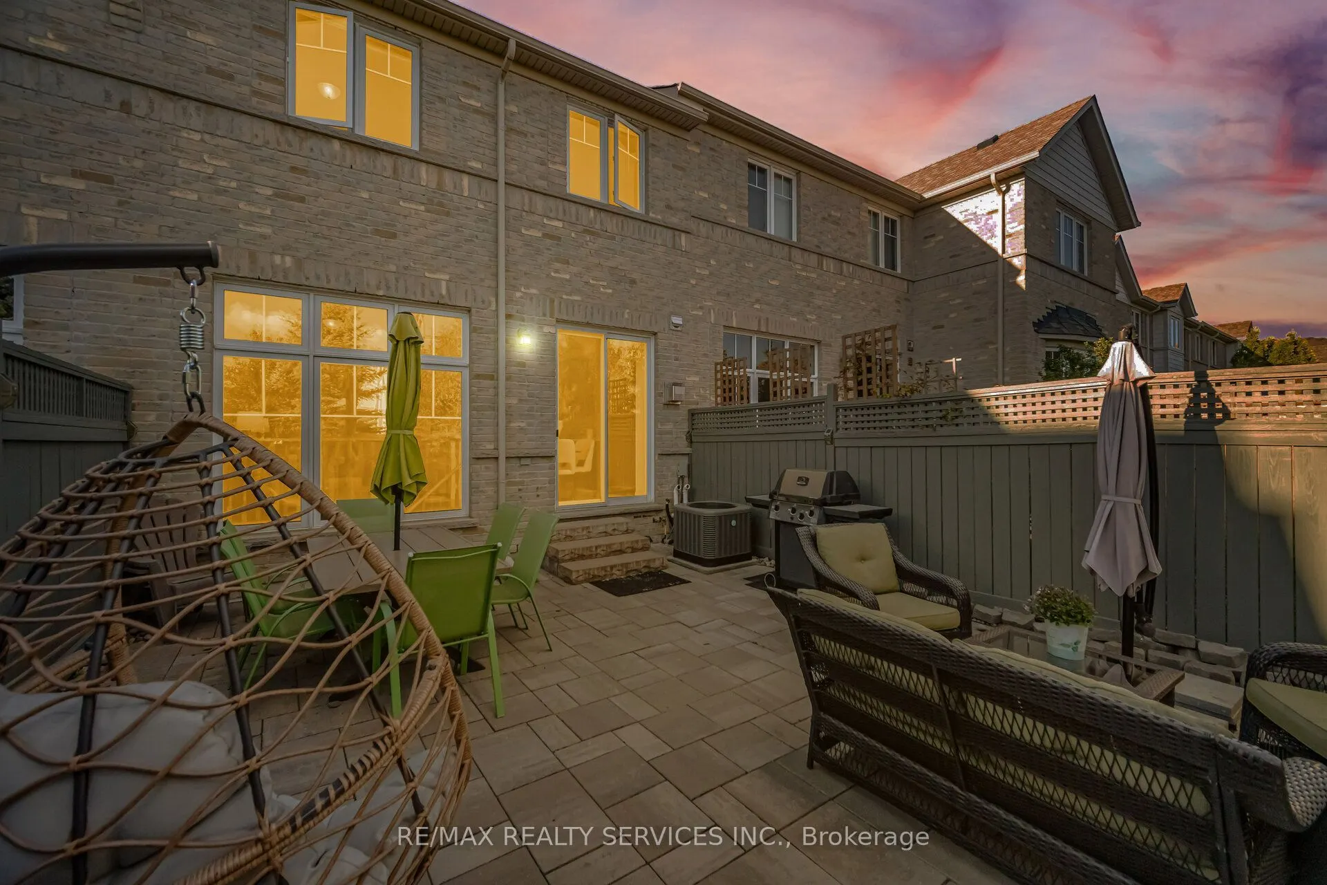 9 Aspenview Avenue