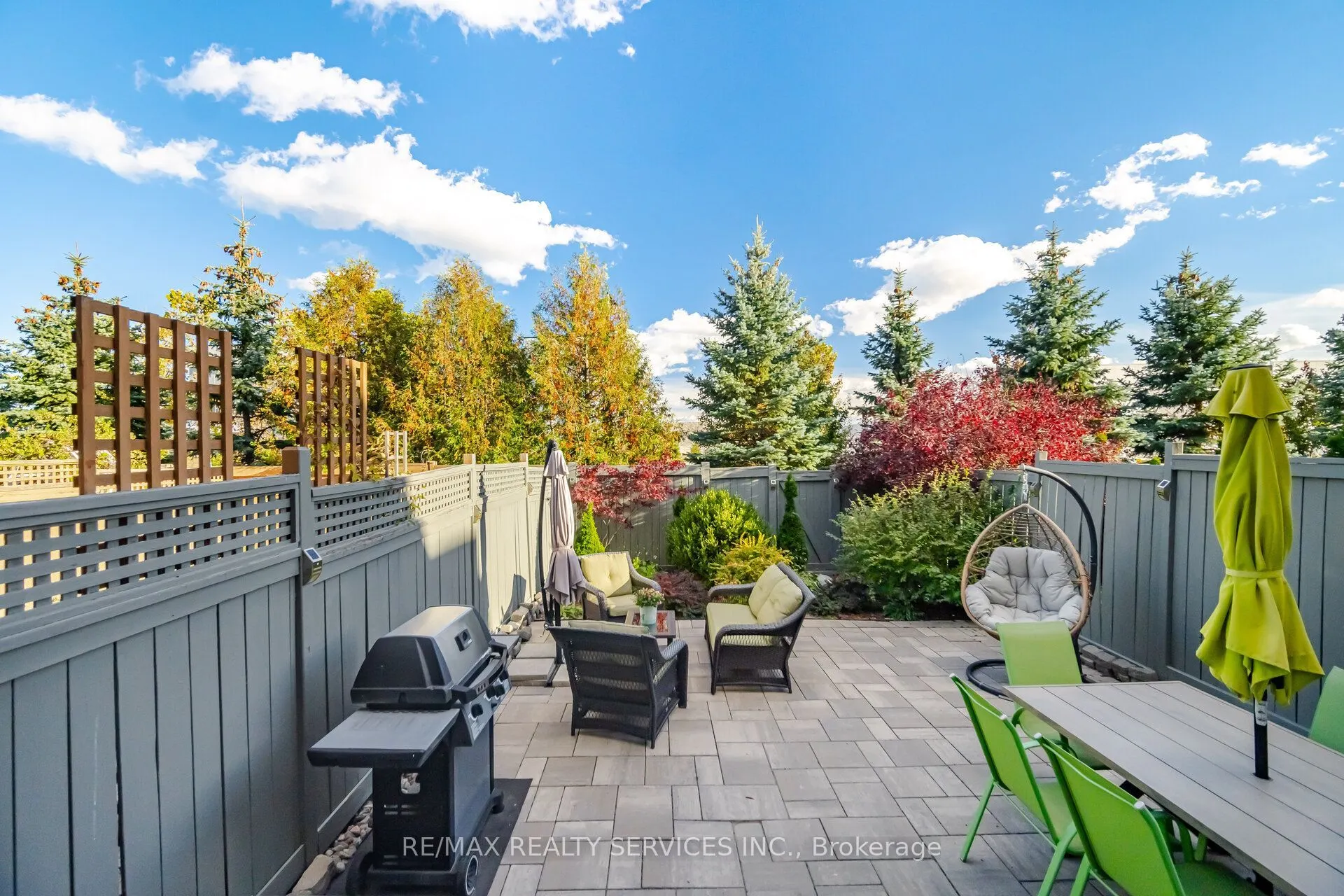 9 Aspenview Avenue