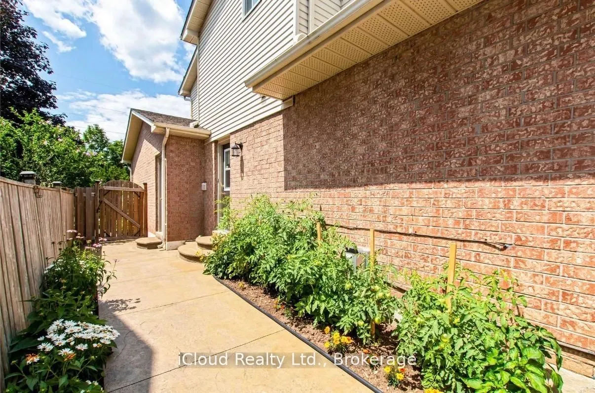 2067 Hunters Wood Drive