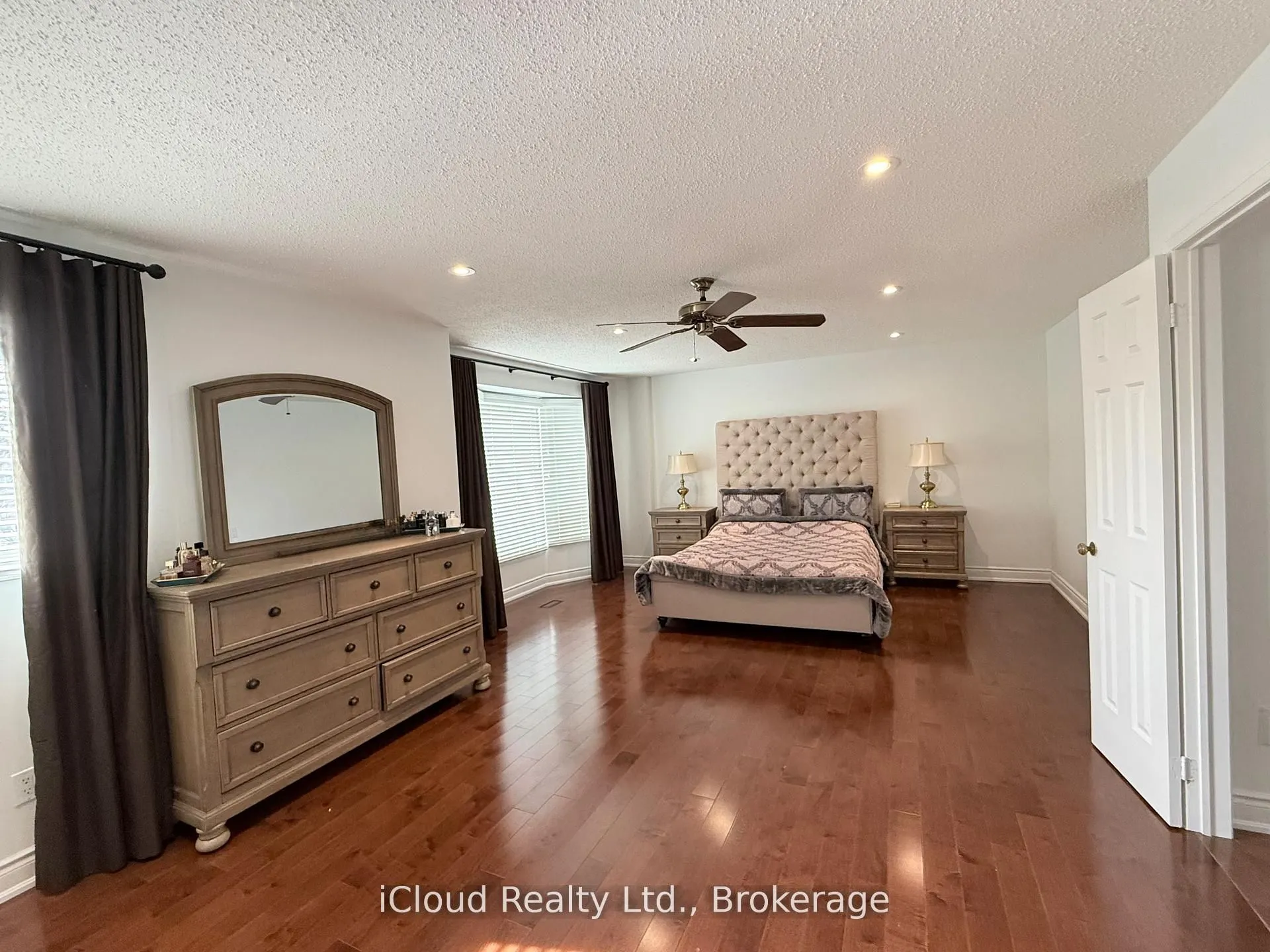 2067 Hunters Wood Drive
