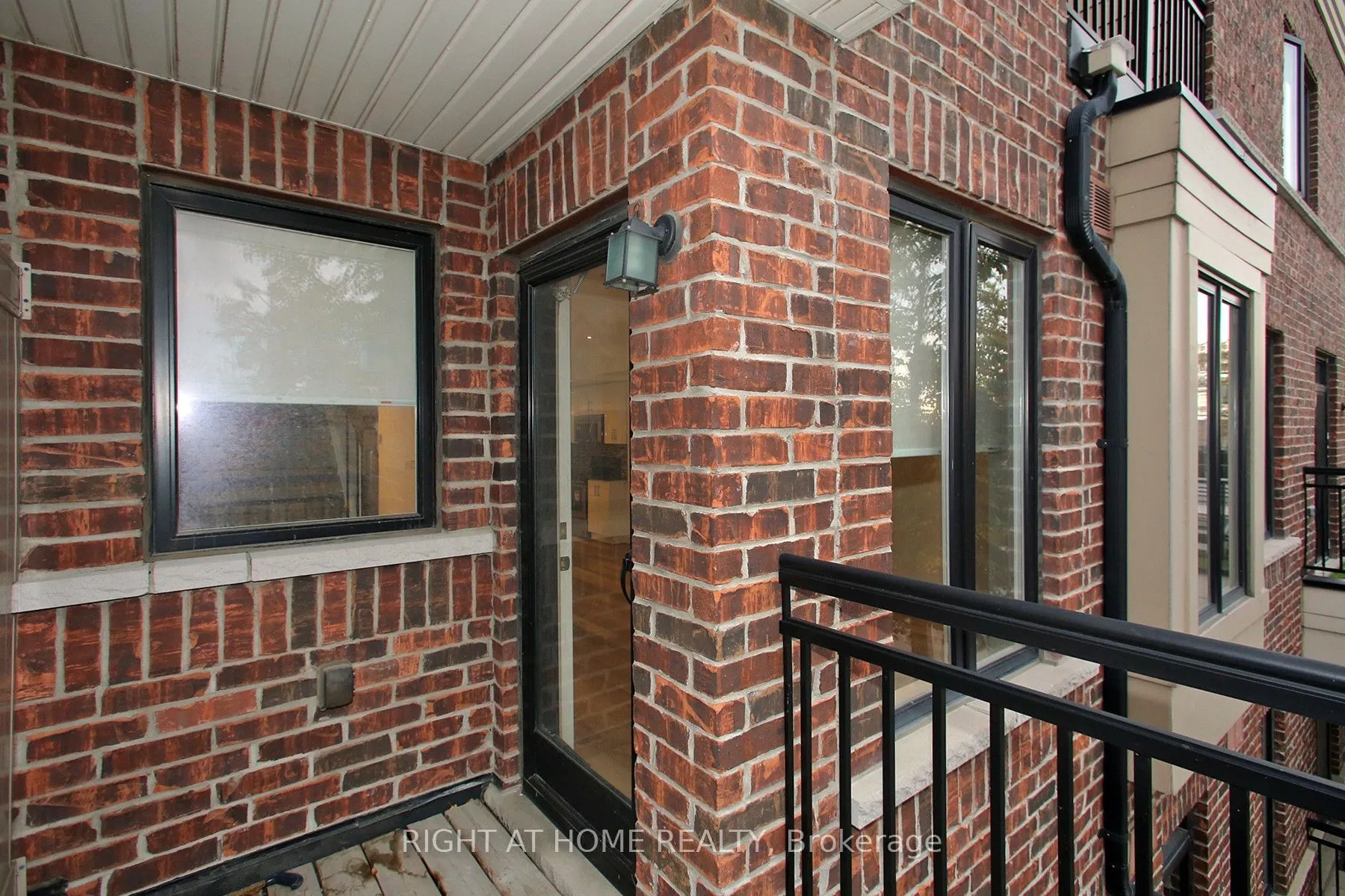 50 Carnation Avenue #147