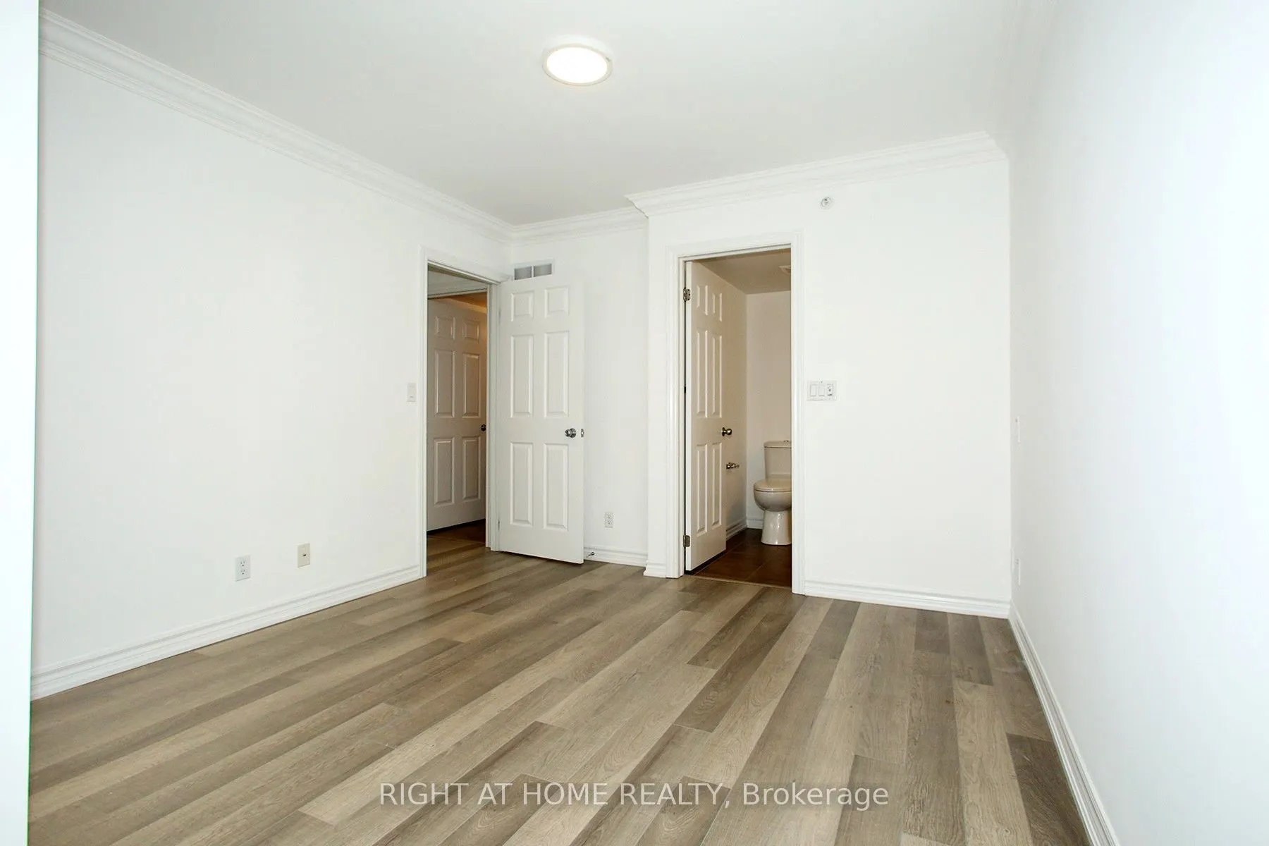 50 Carnation Avenue #147