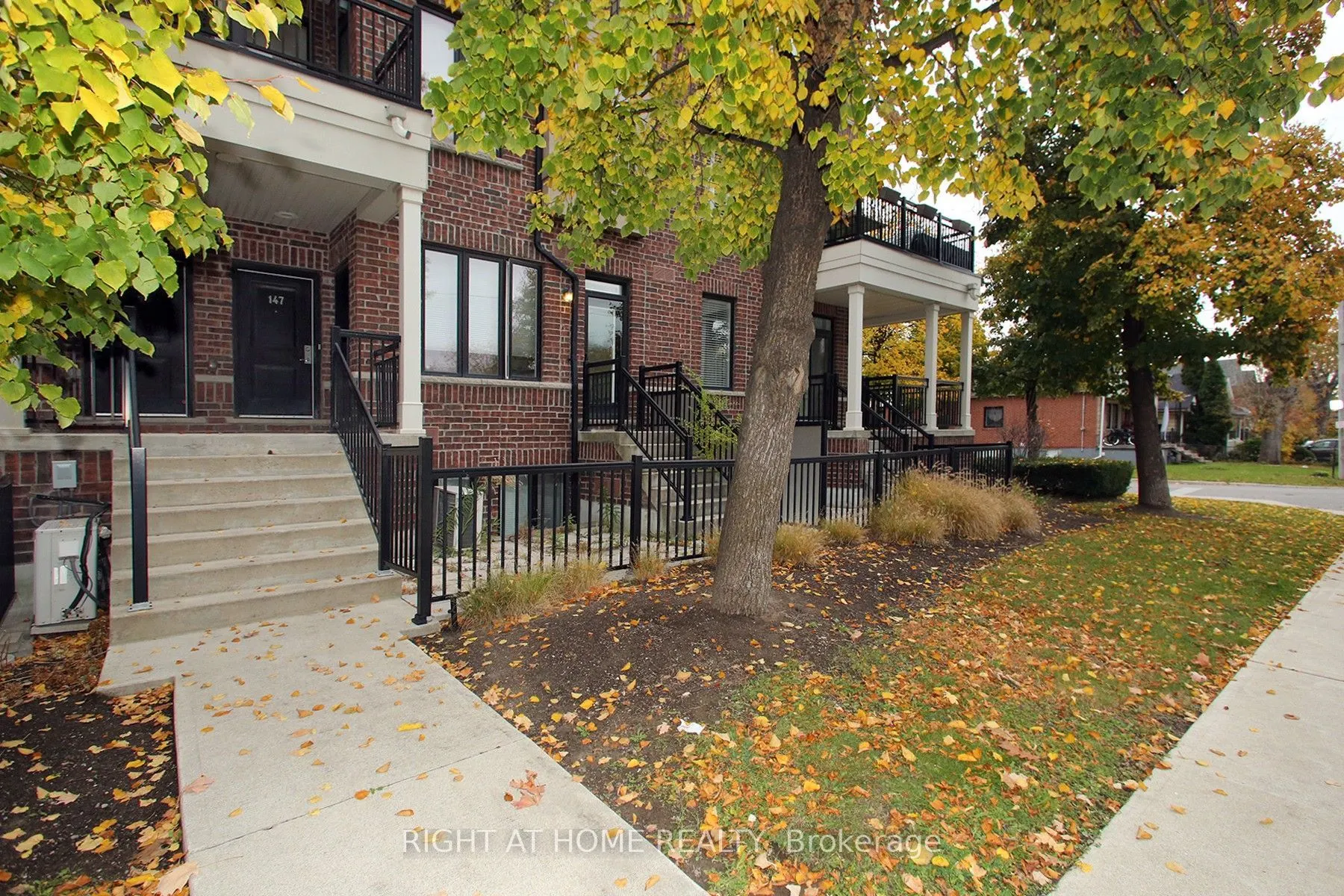 50 Carnation Avenue #147
