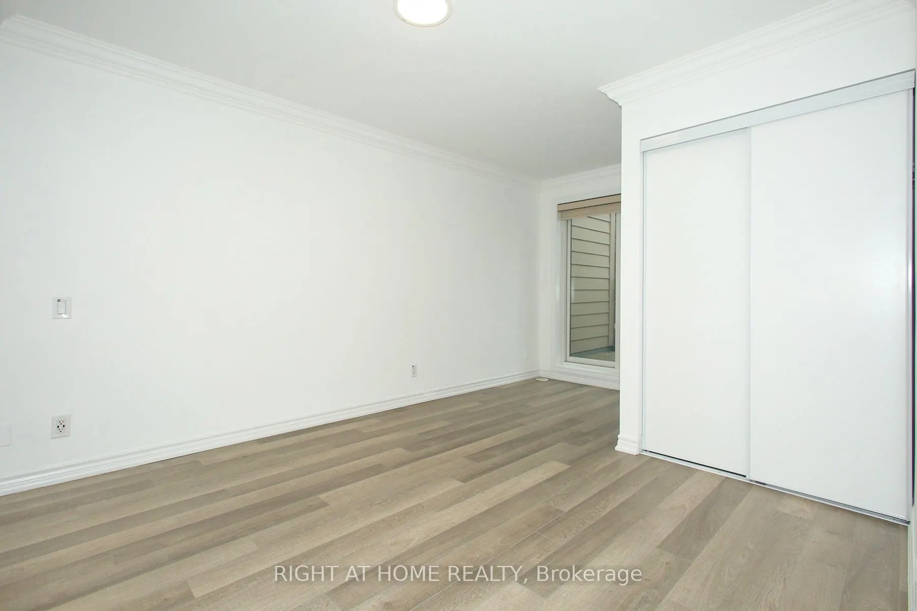 50 Carnation Avenue #147