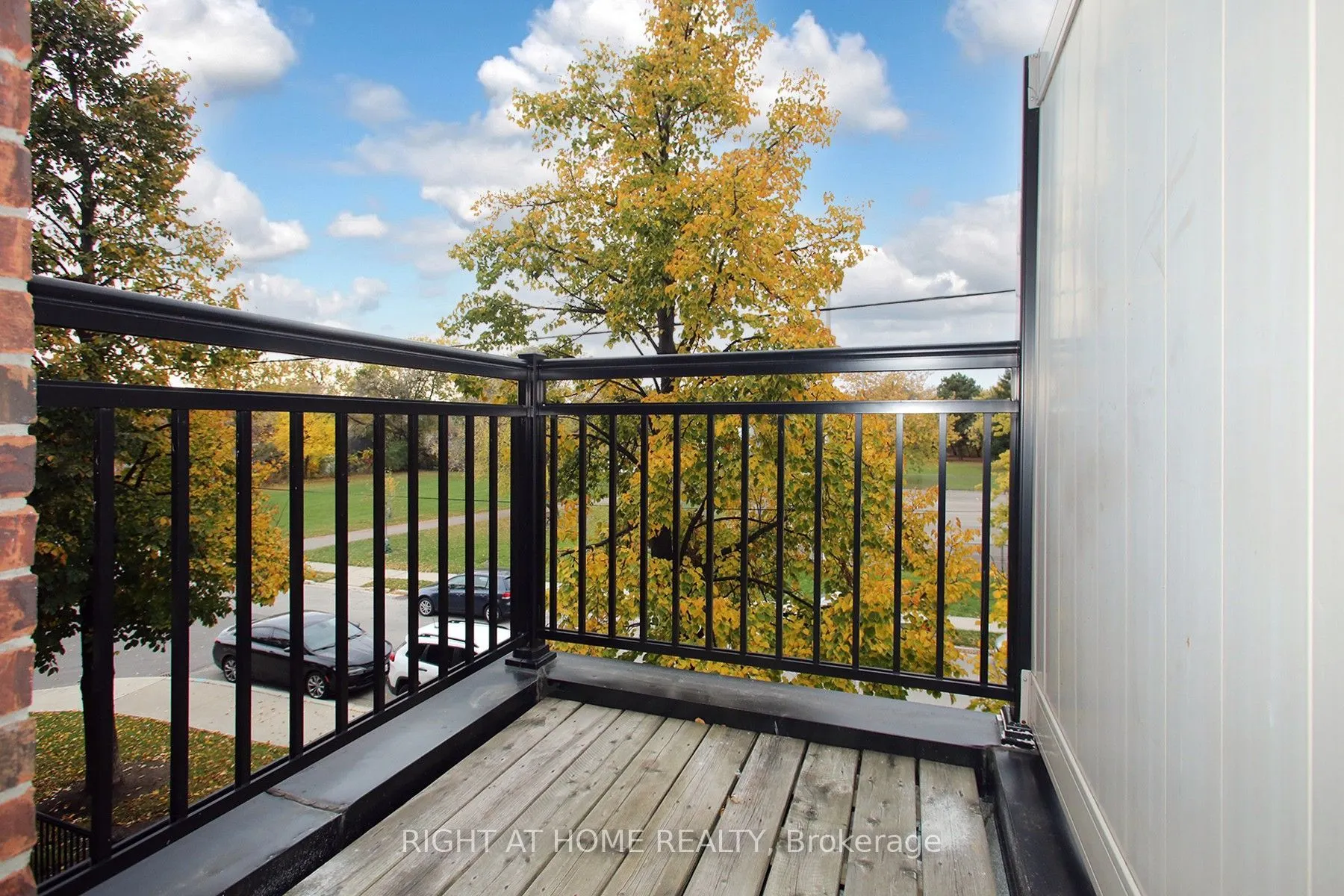 50 Carnation Avenue #147