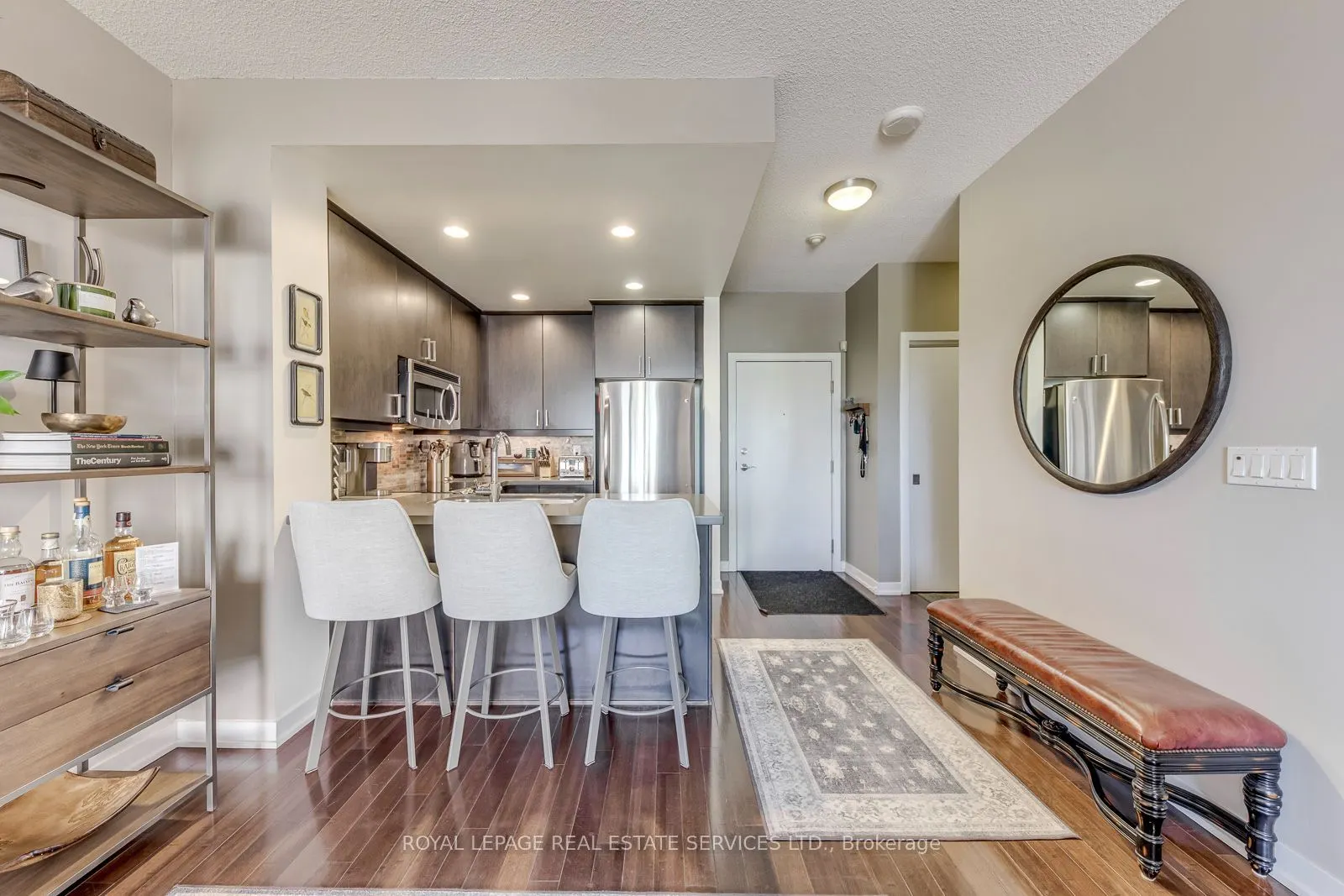 551 Maple Avenue #513