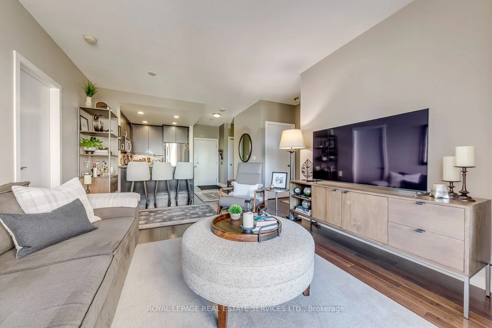 551 Maple Avenue #513