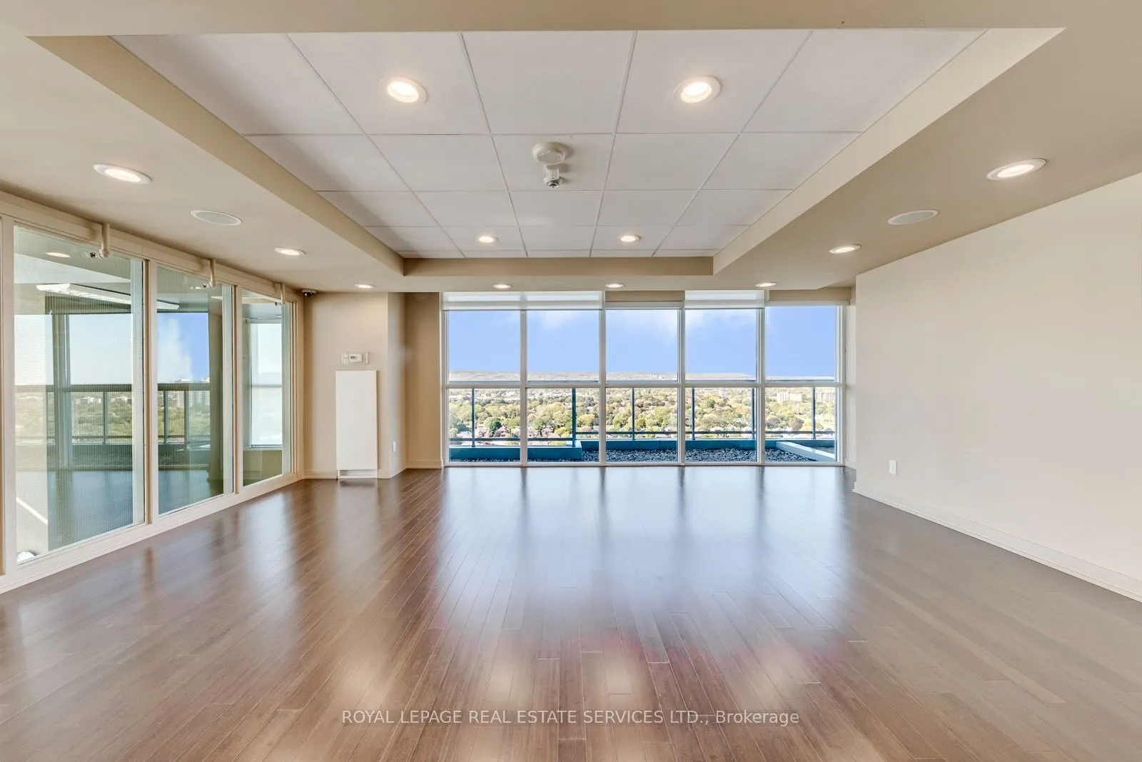 551 Maple Avenue #513