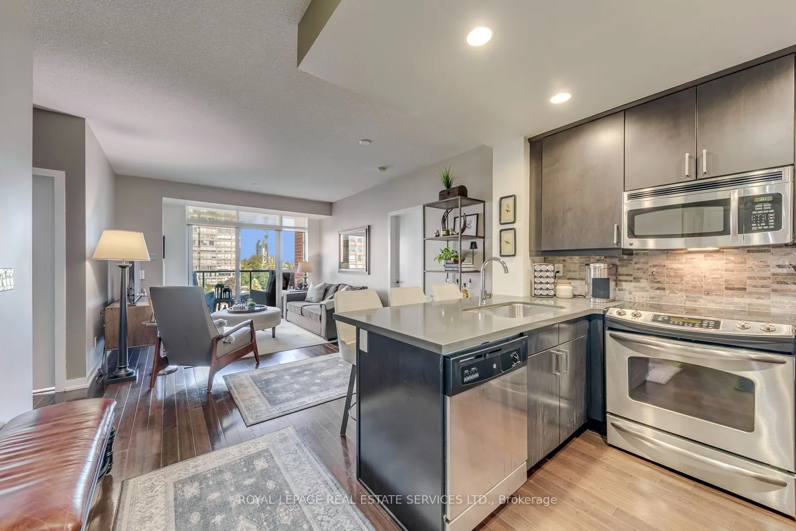 551 Maple Avenue #513