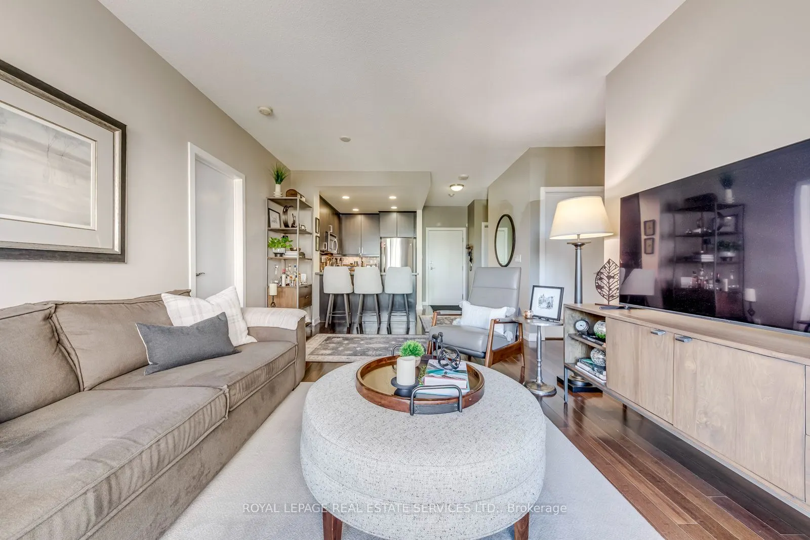 551 Maple Avenue #513