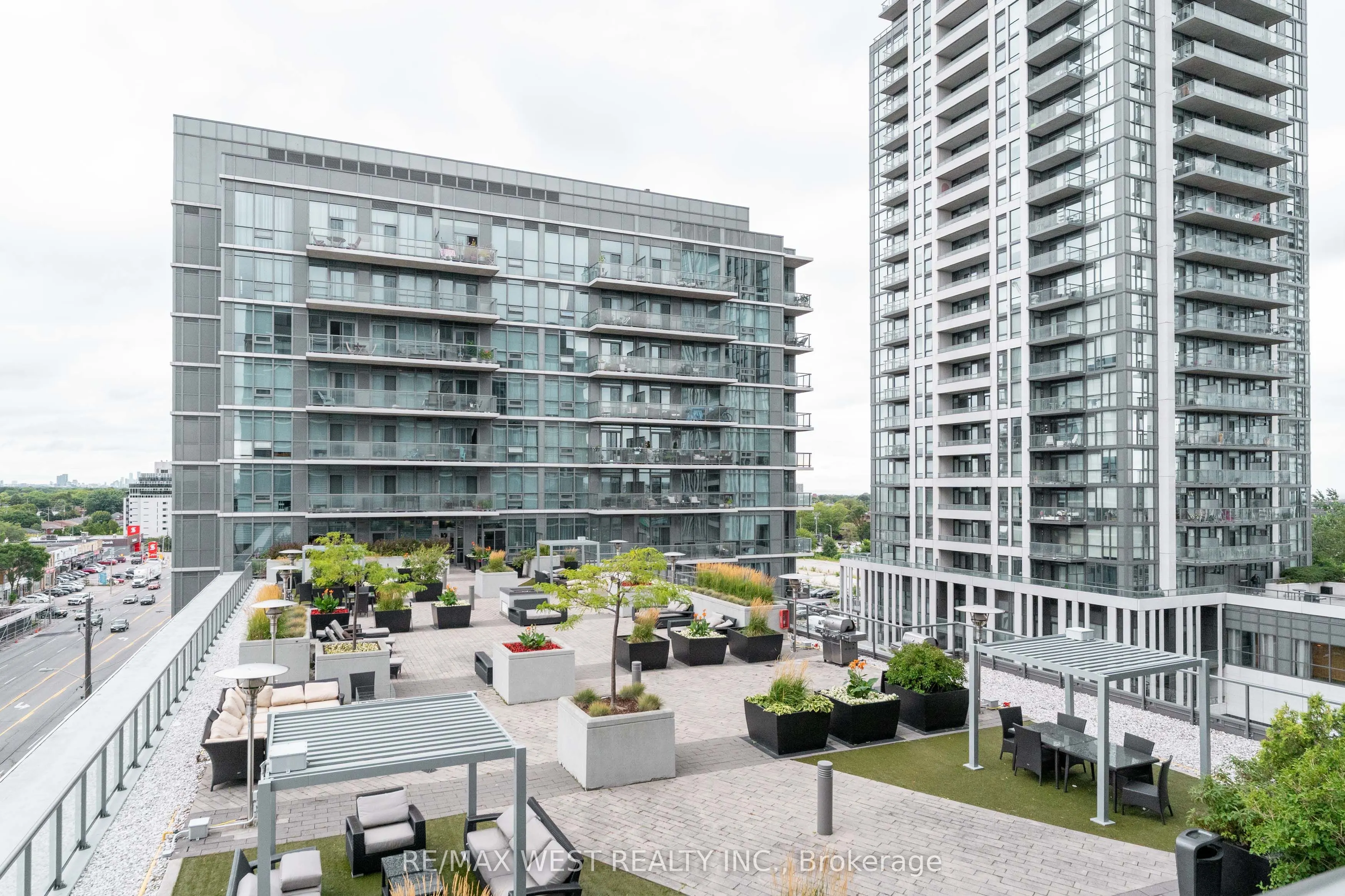1185 The Queensway #710