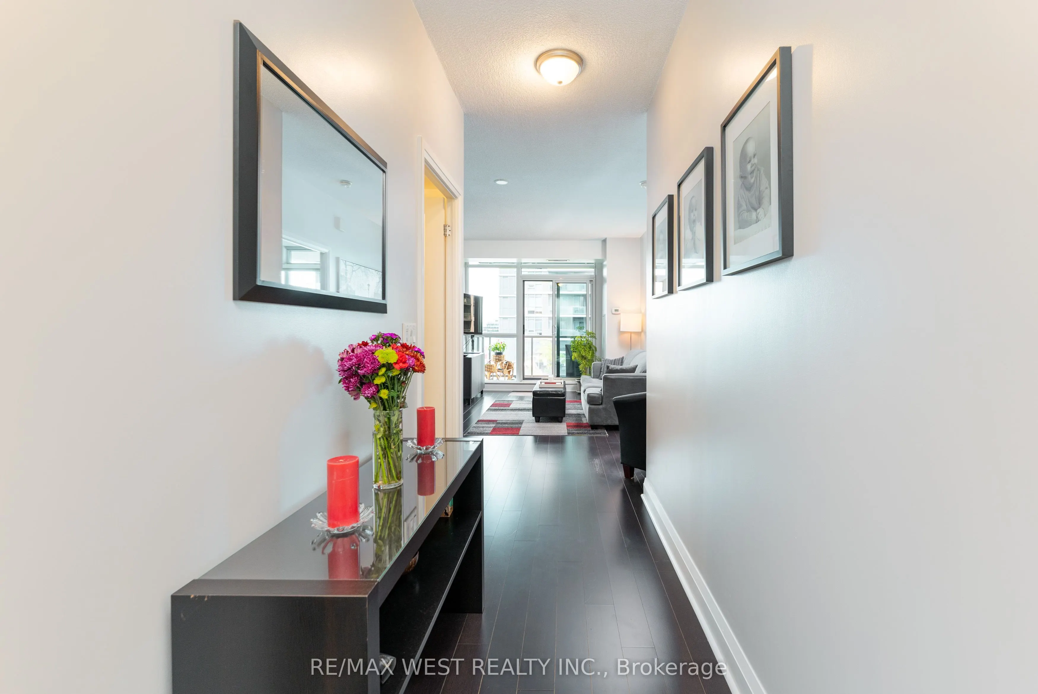 1185 The Queensway #710