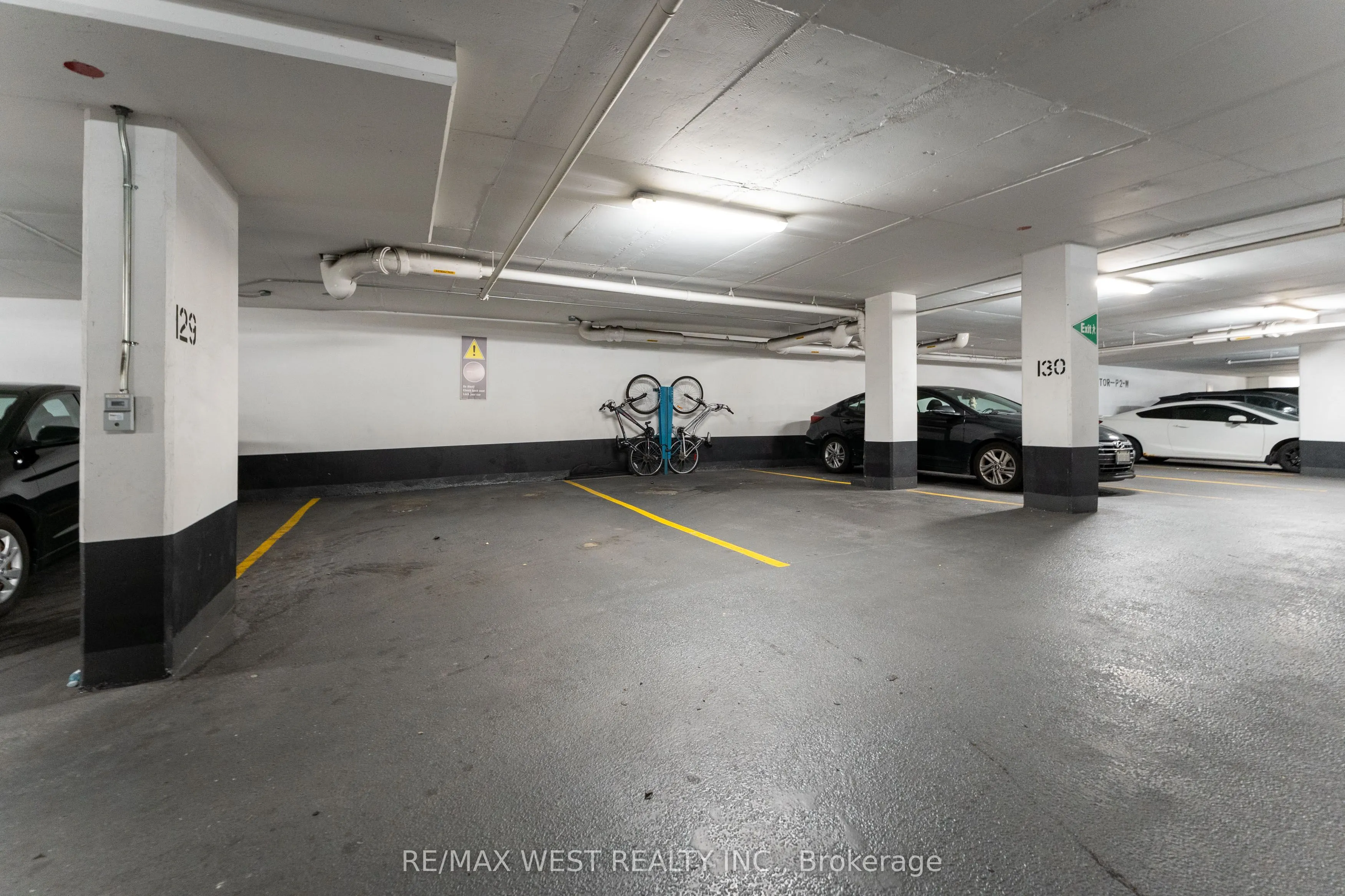 1185 The Queensway #710
