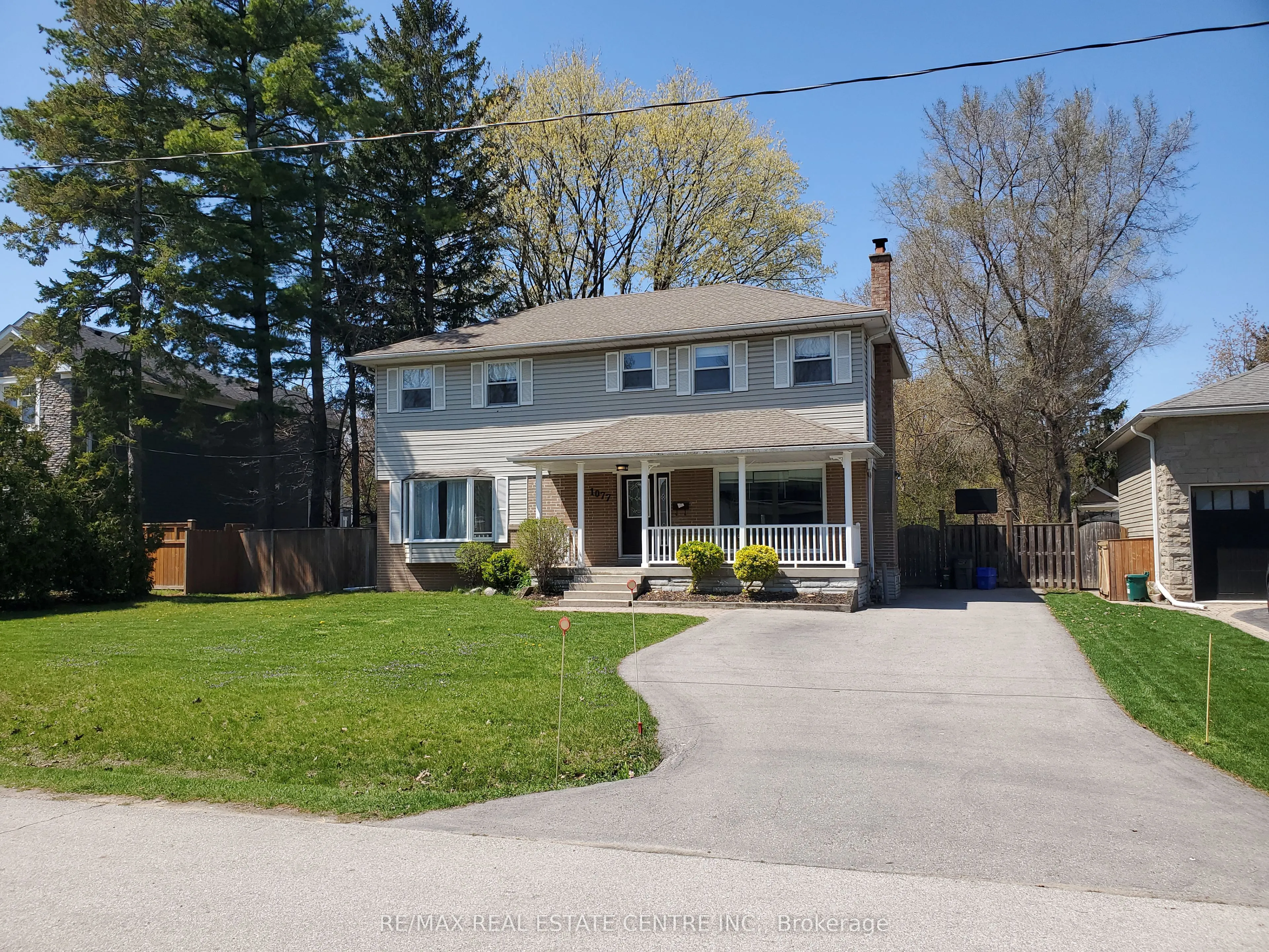 1077 Selby Avenue