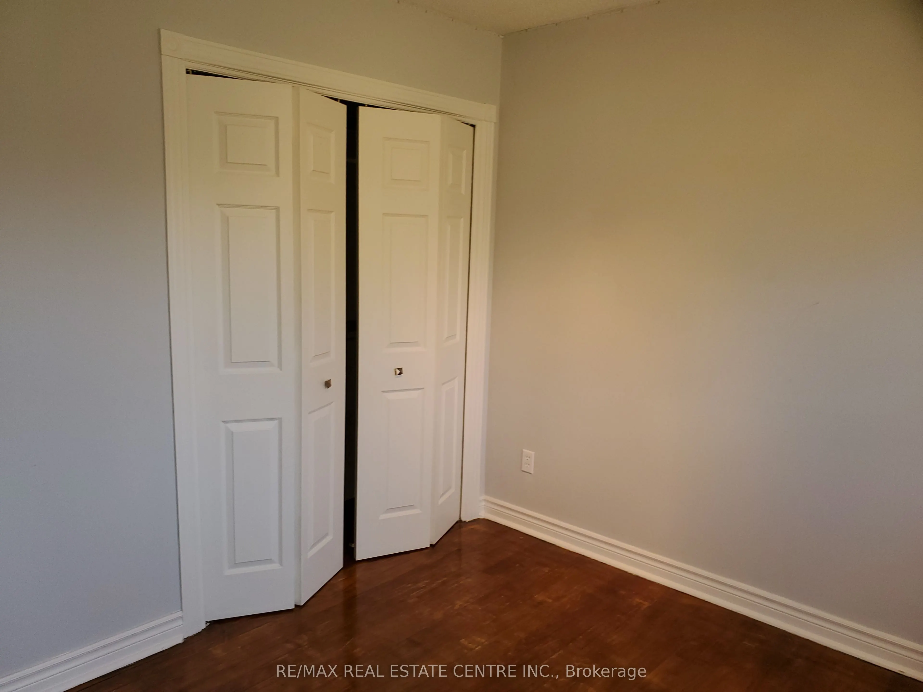 1077 Selby Avenue