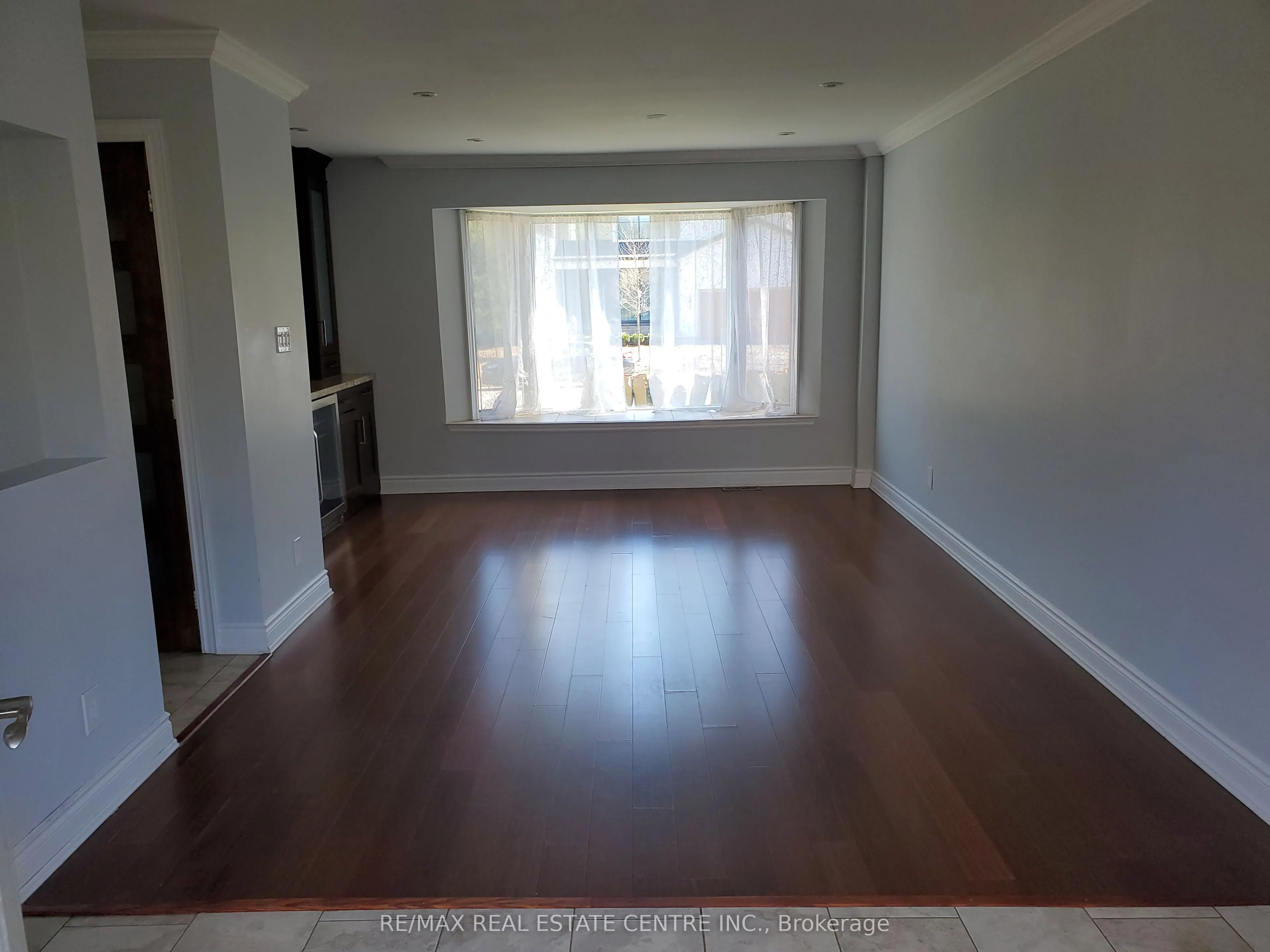 1077 Selby Avenue