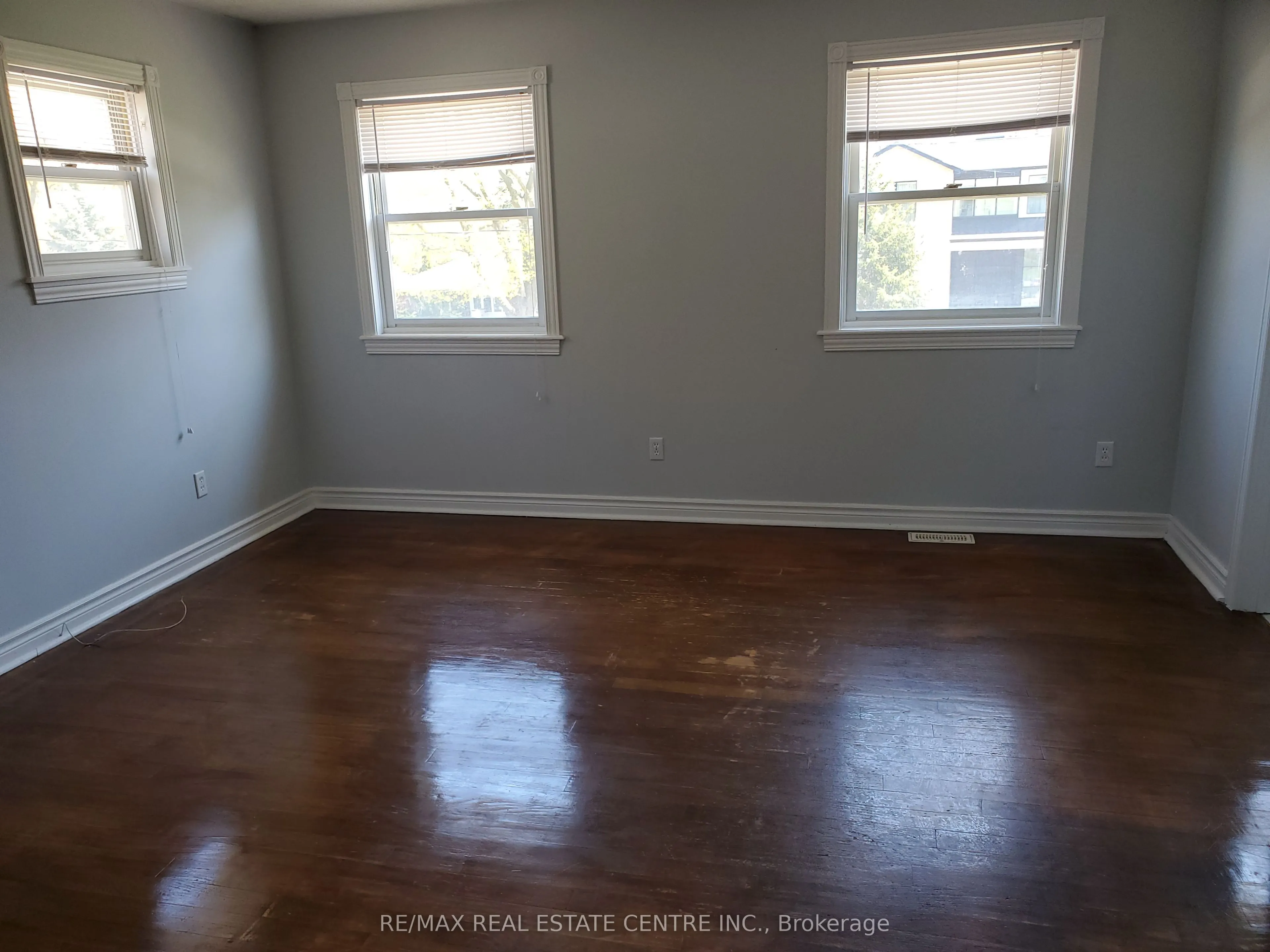 1077 Selby Avenue