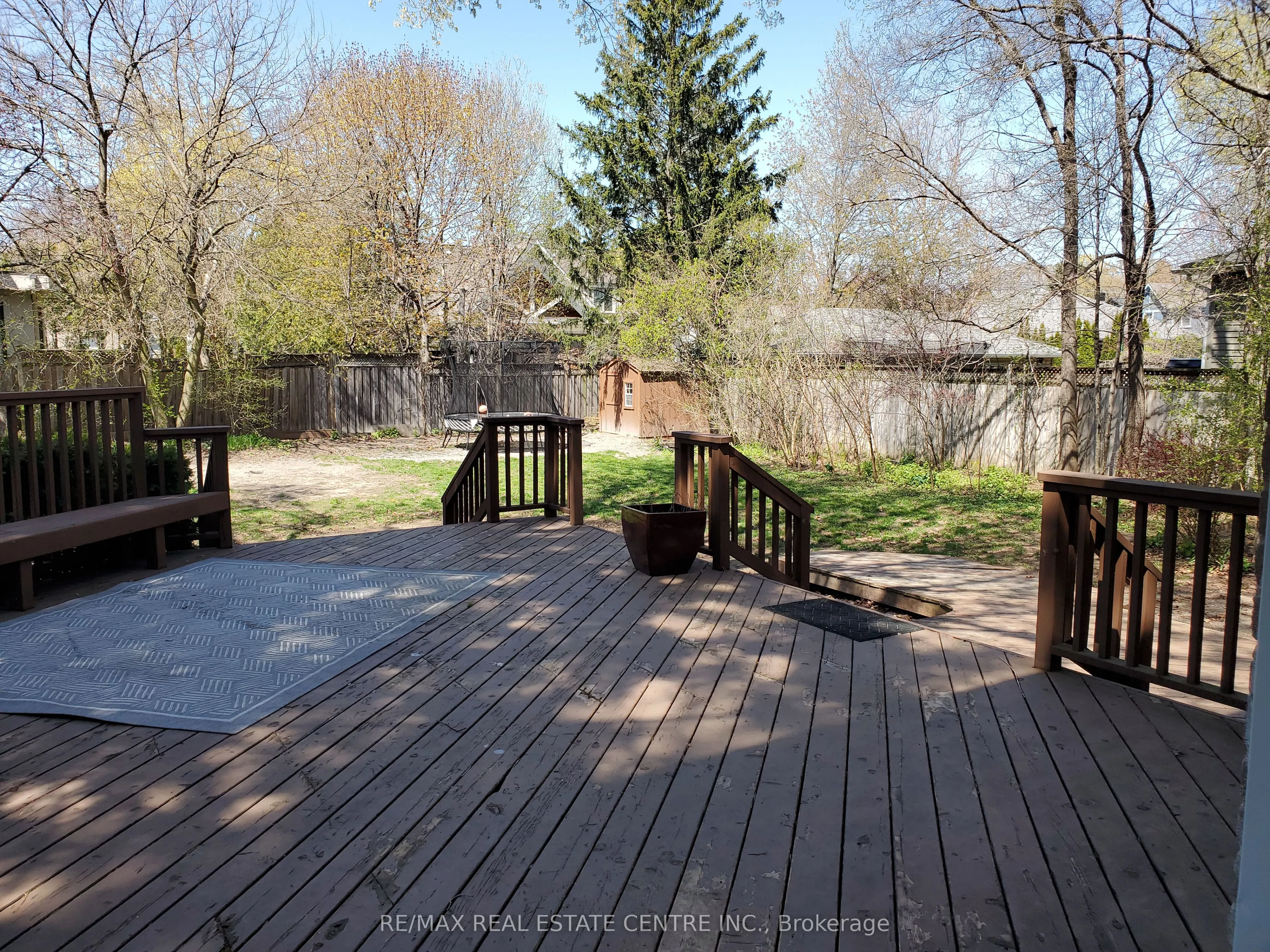 1077 Selby Avenue
