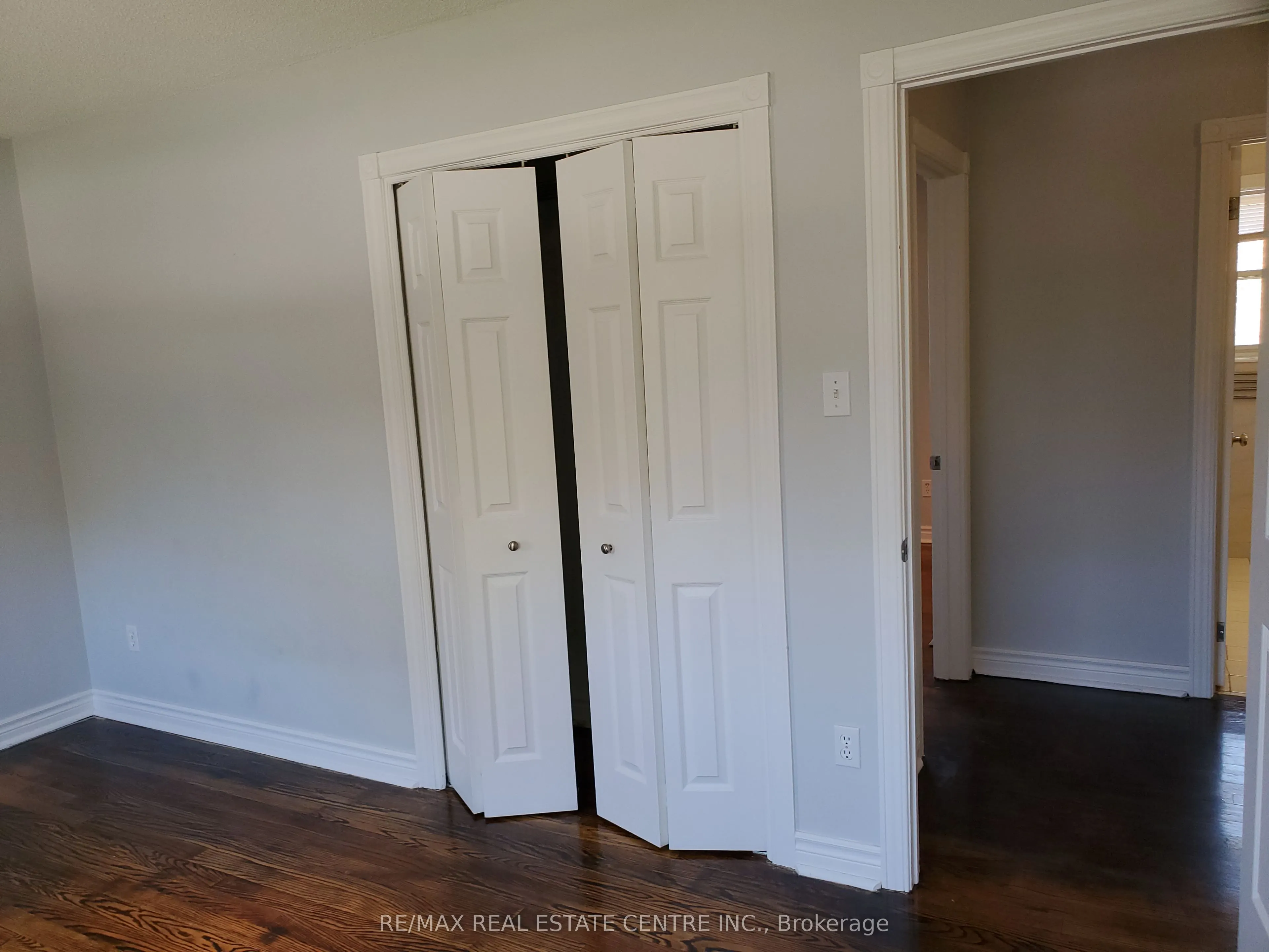 1077 Selby Avenue