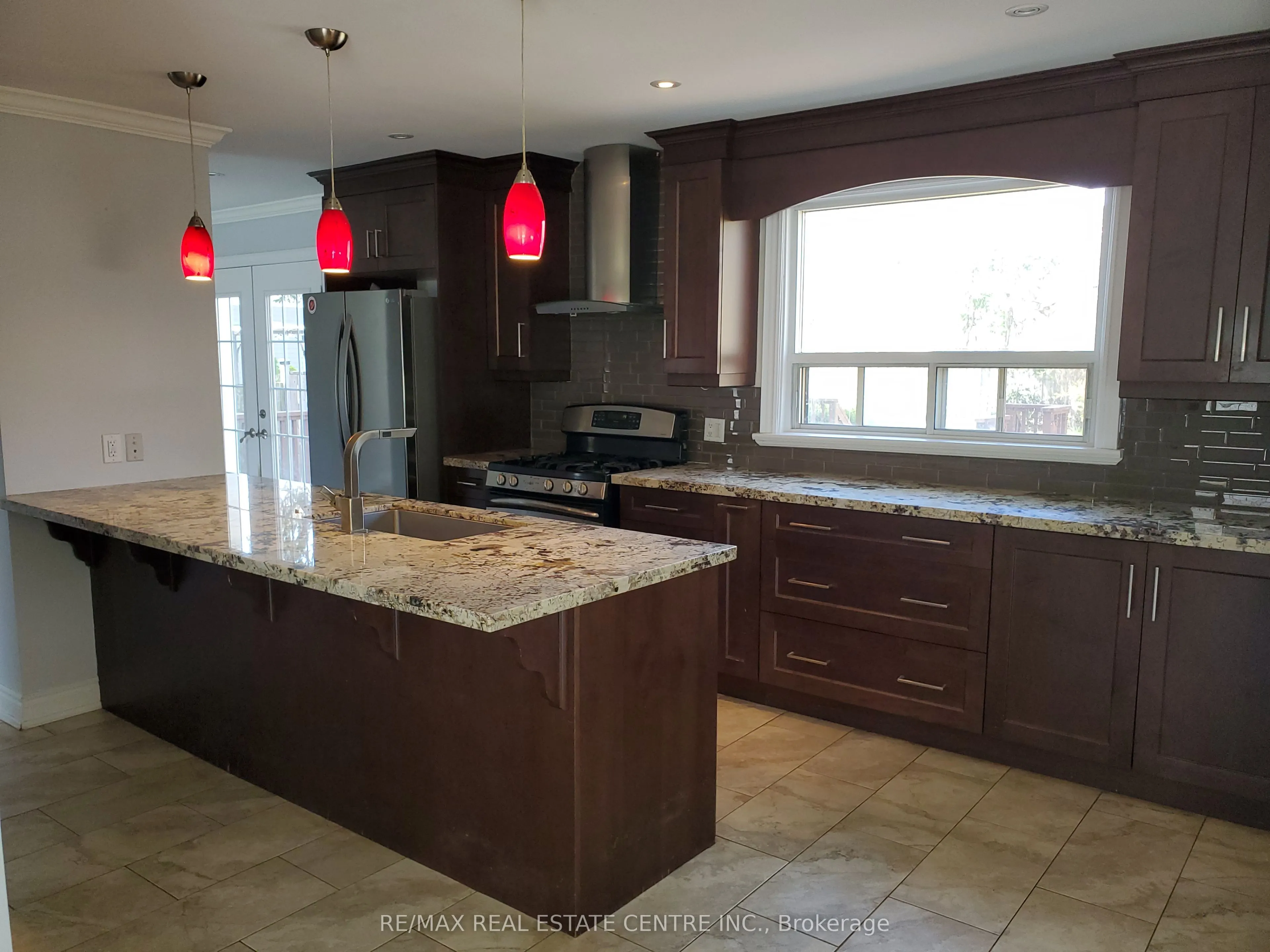 1077 Selby Avenue