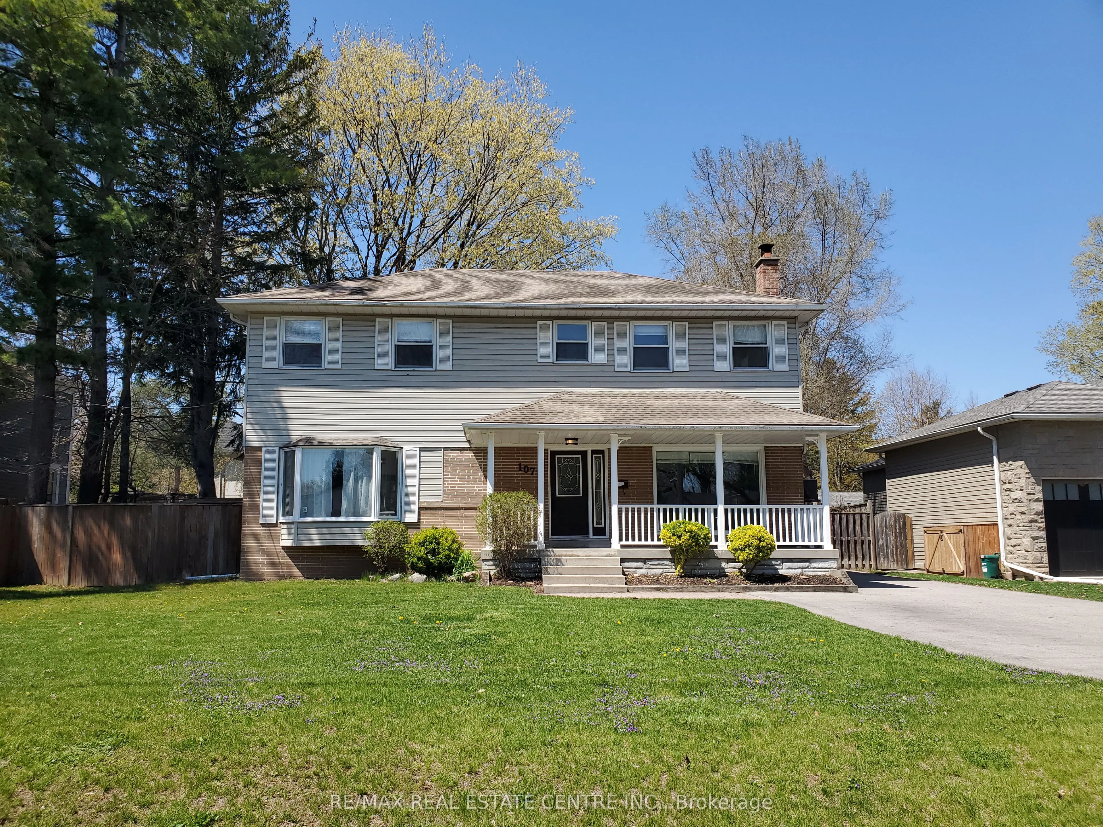1077 Selby Avenue