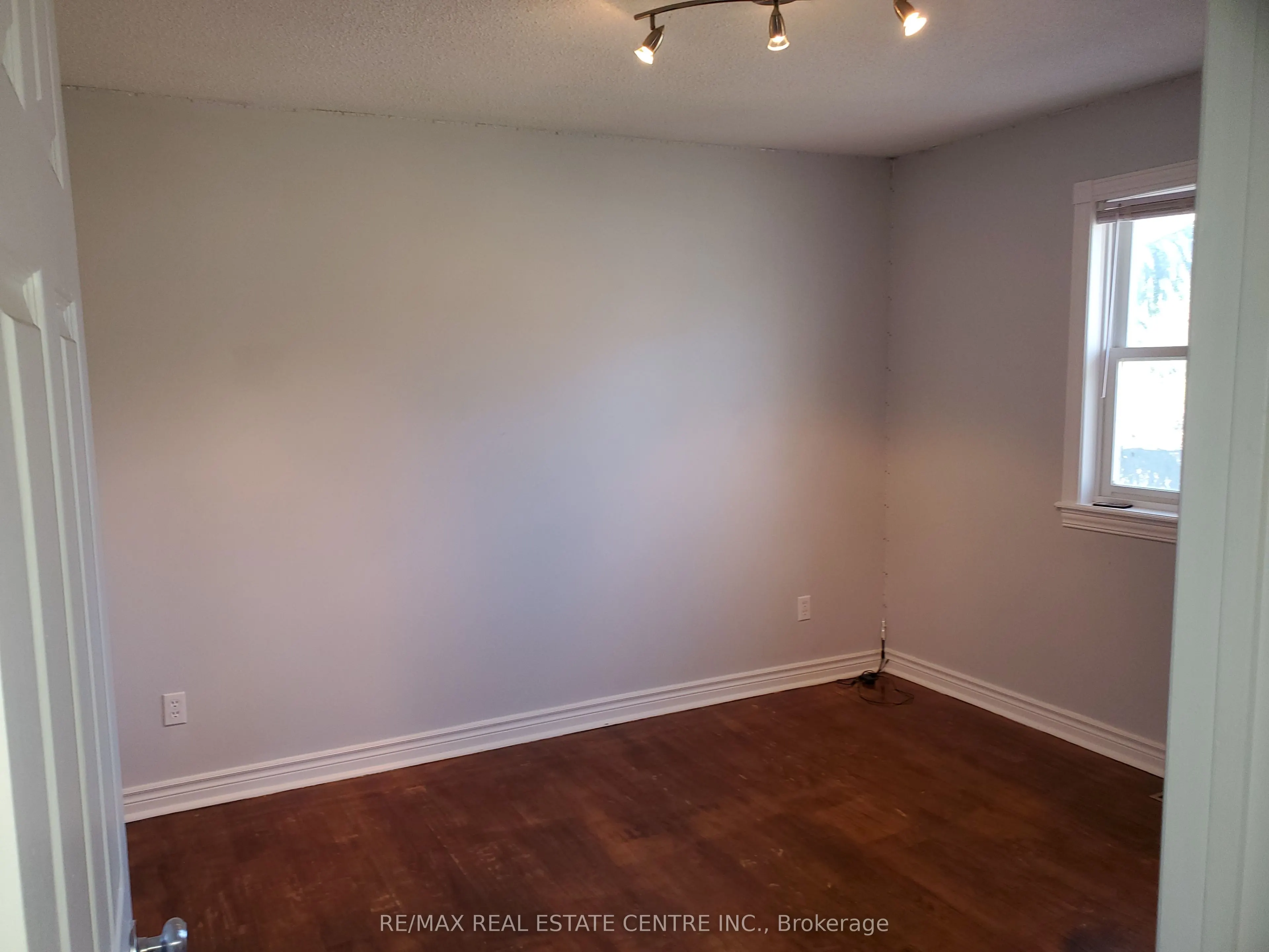 1077 Selby Avenue
