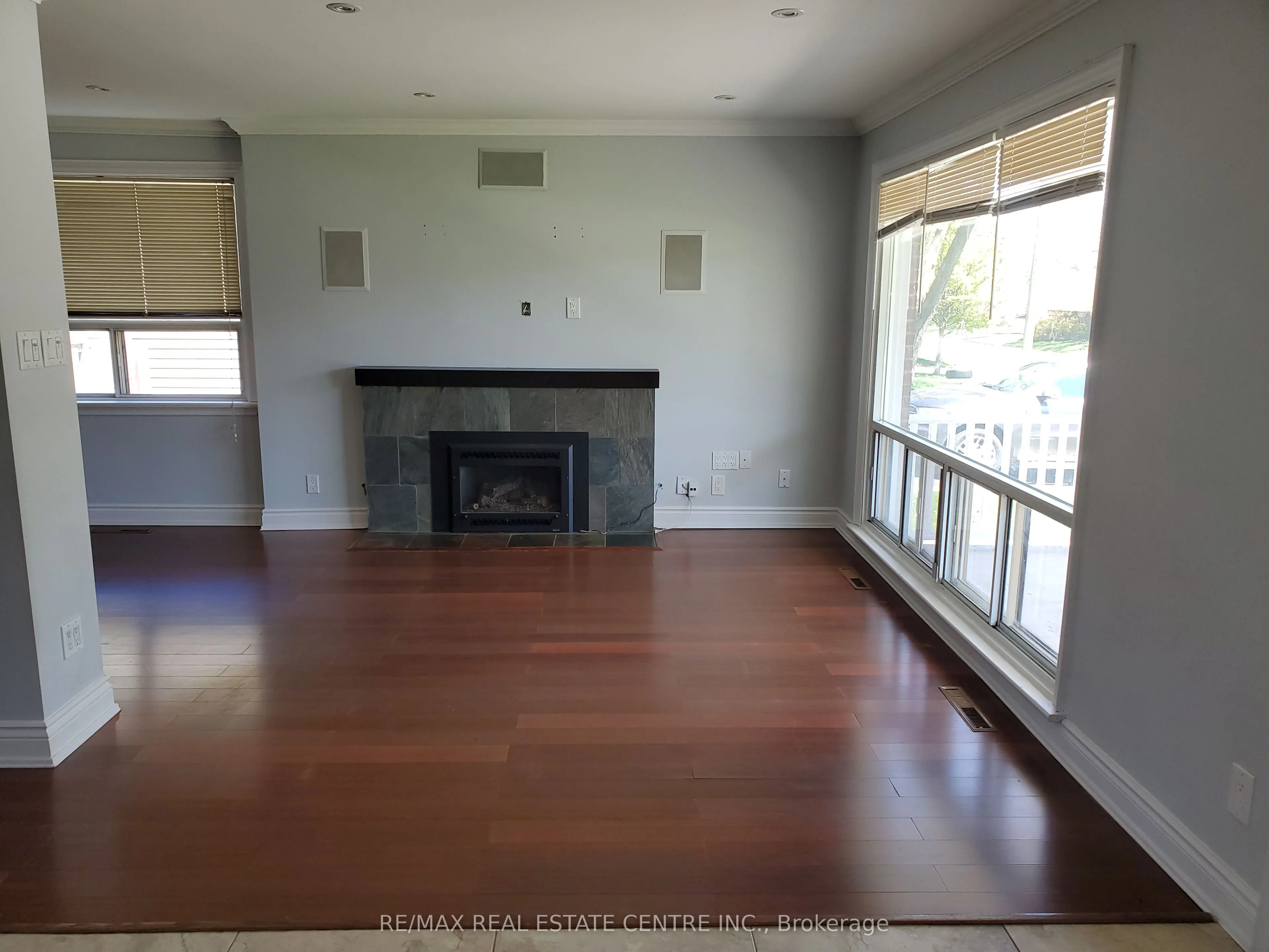 1077 Selby Avenue