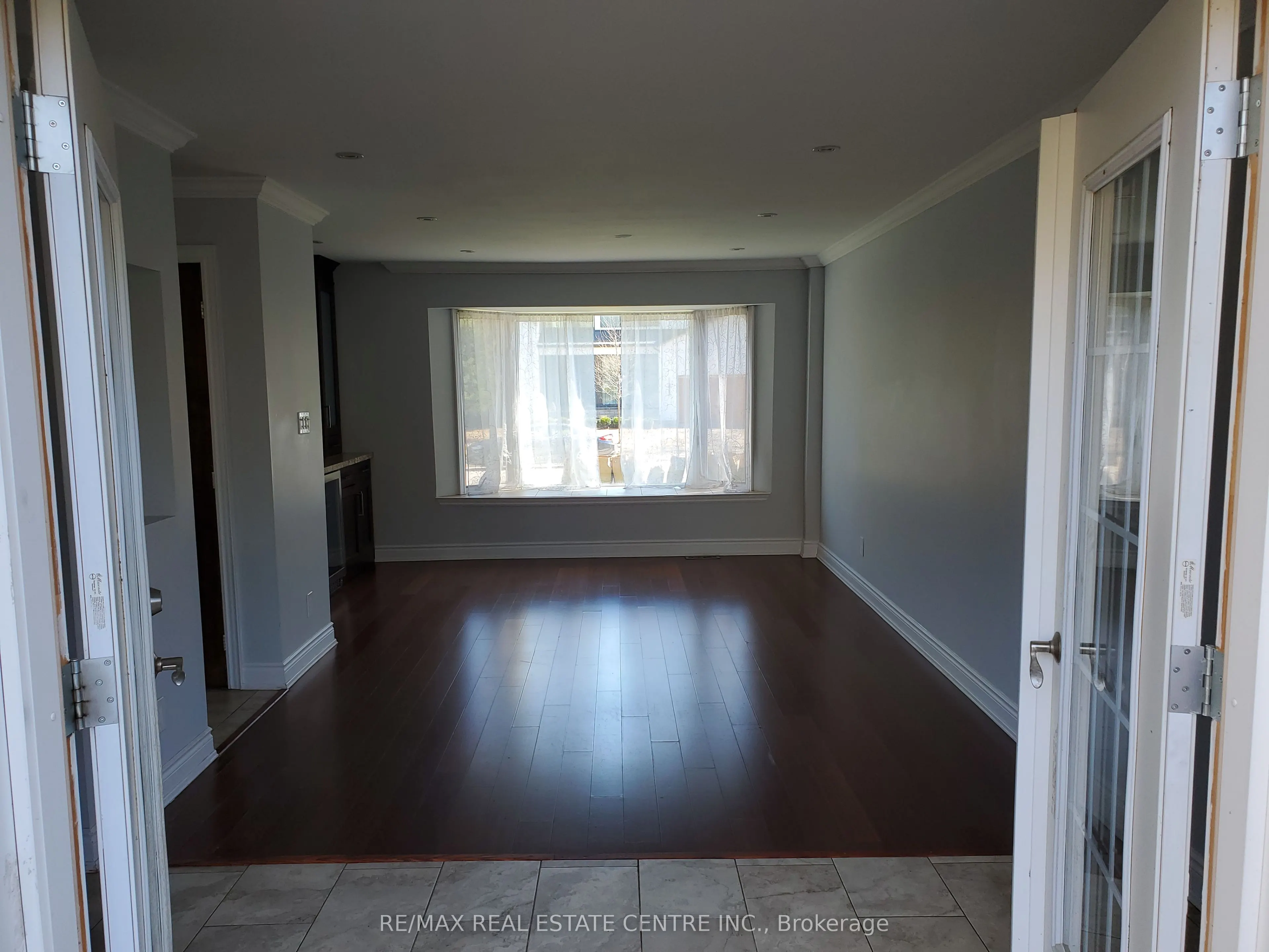 1077 Selby Avenue