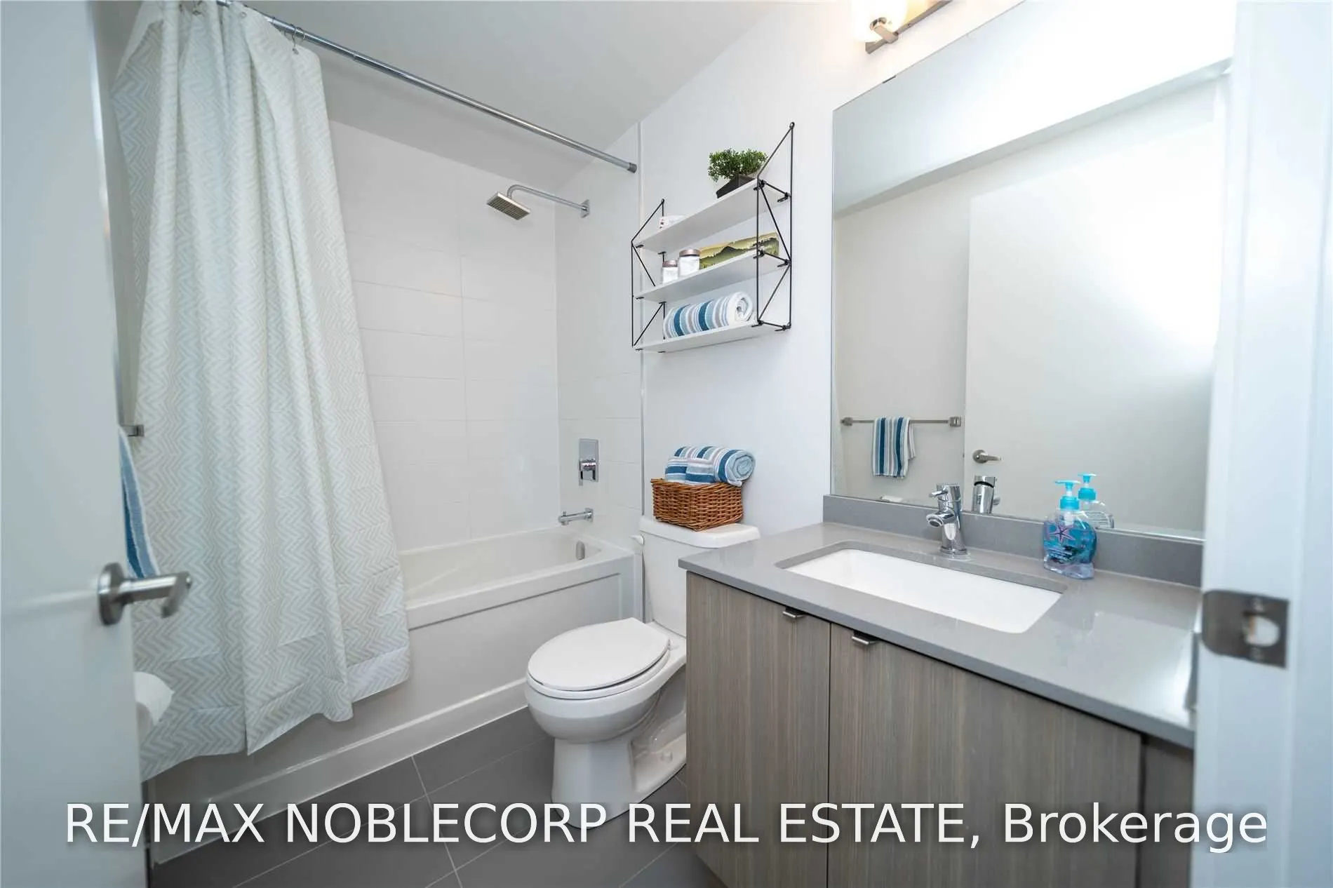 5260 Dundas Street #C321
