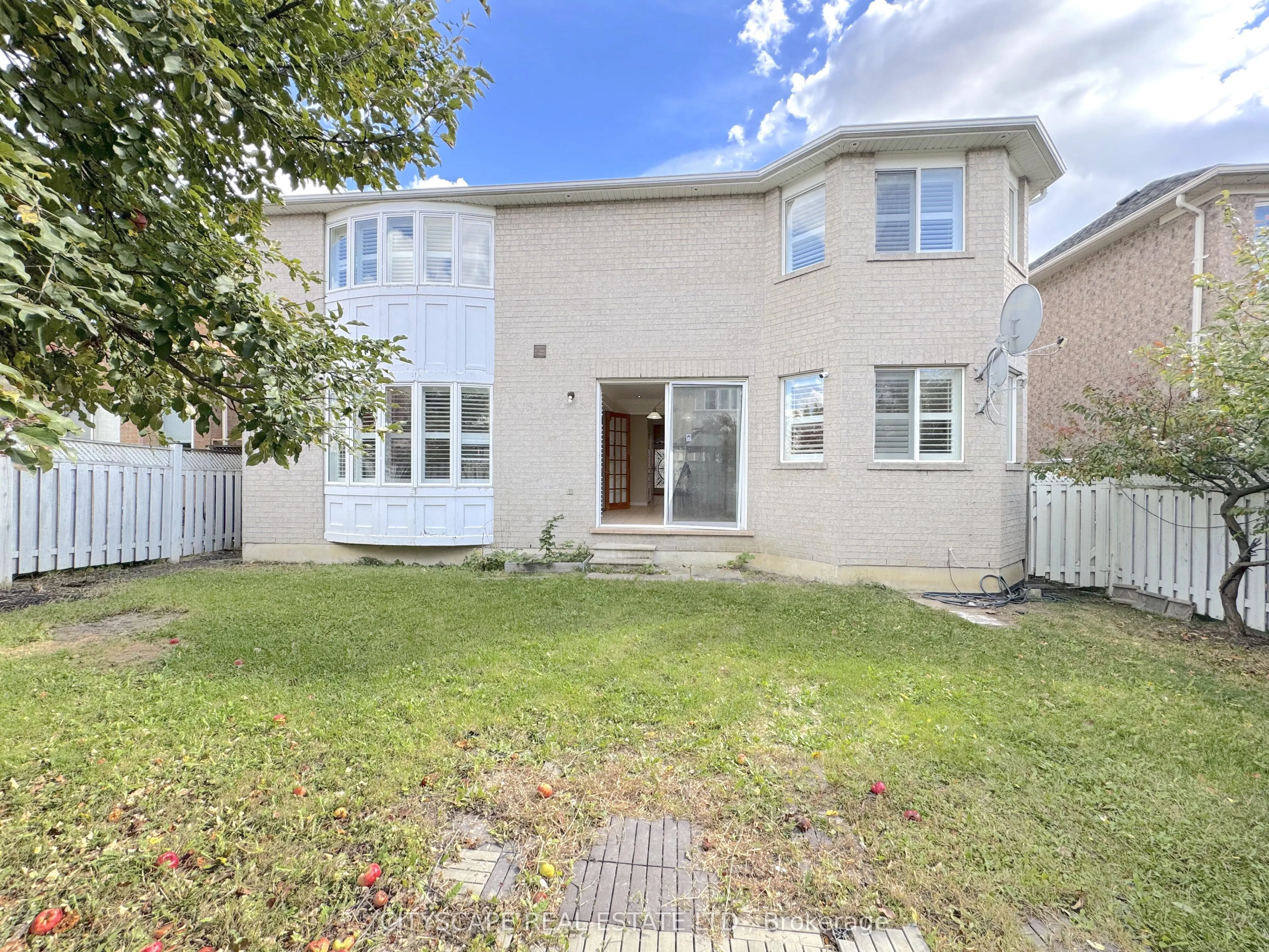 4 Serviceberry Crescent