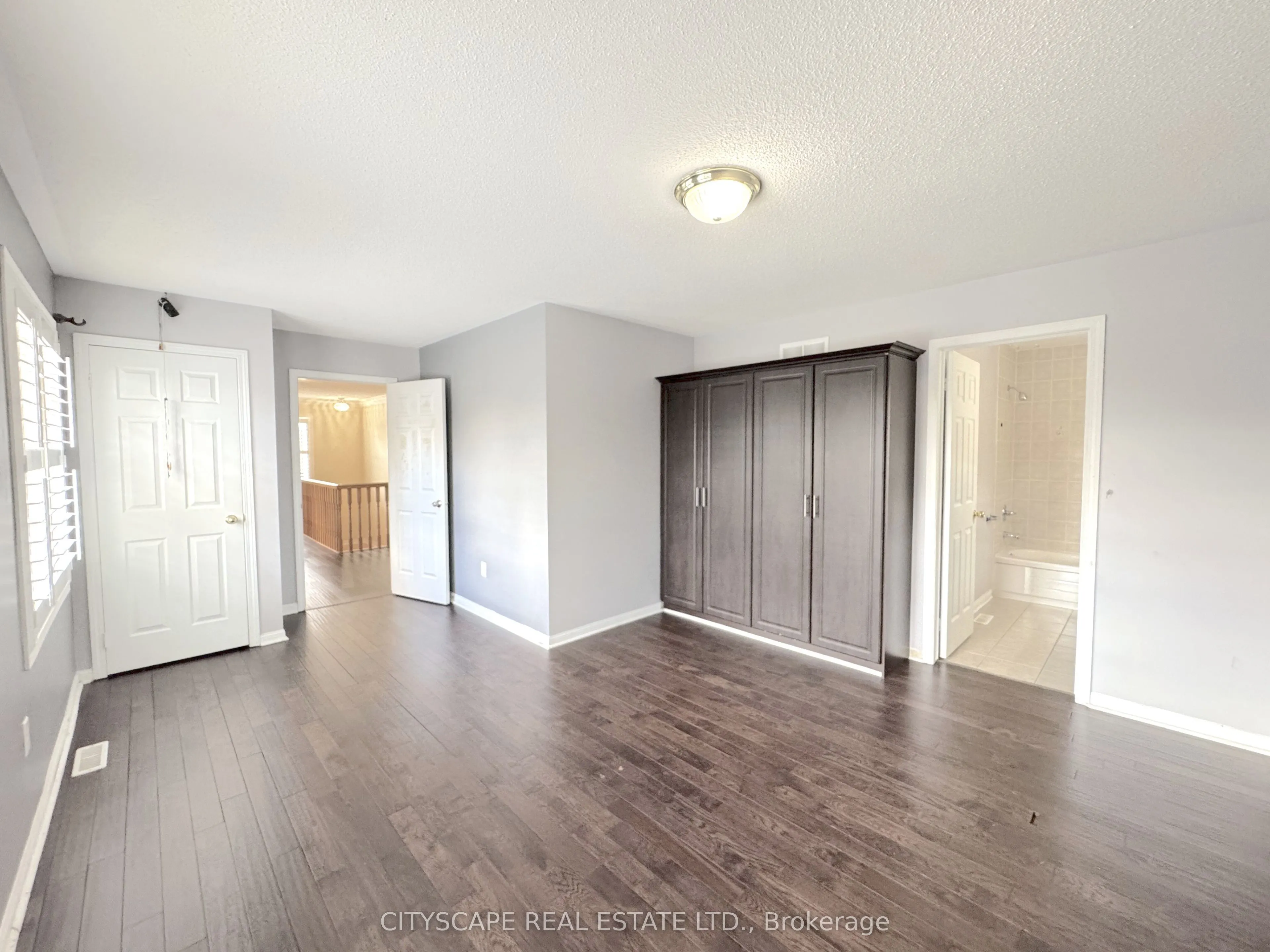 4 Serviceberry Crescent