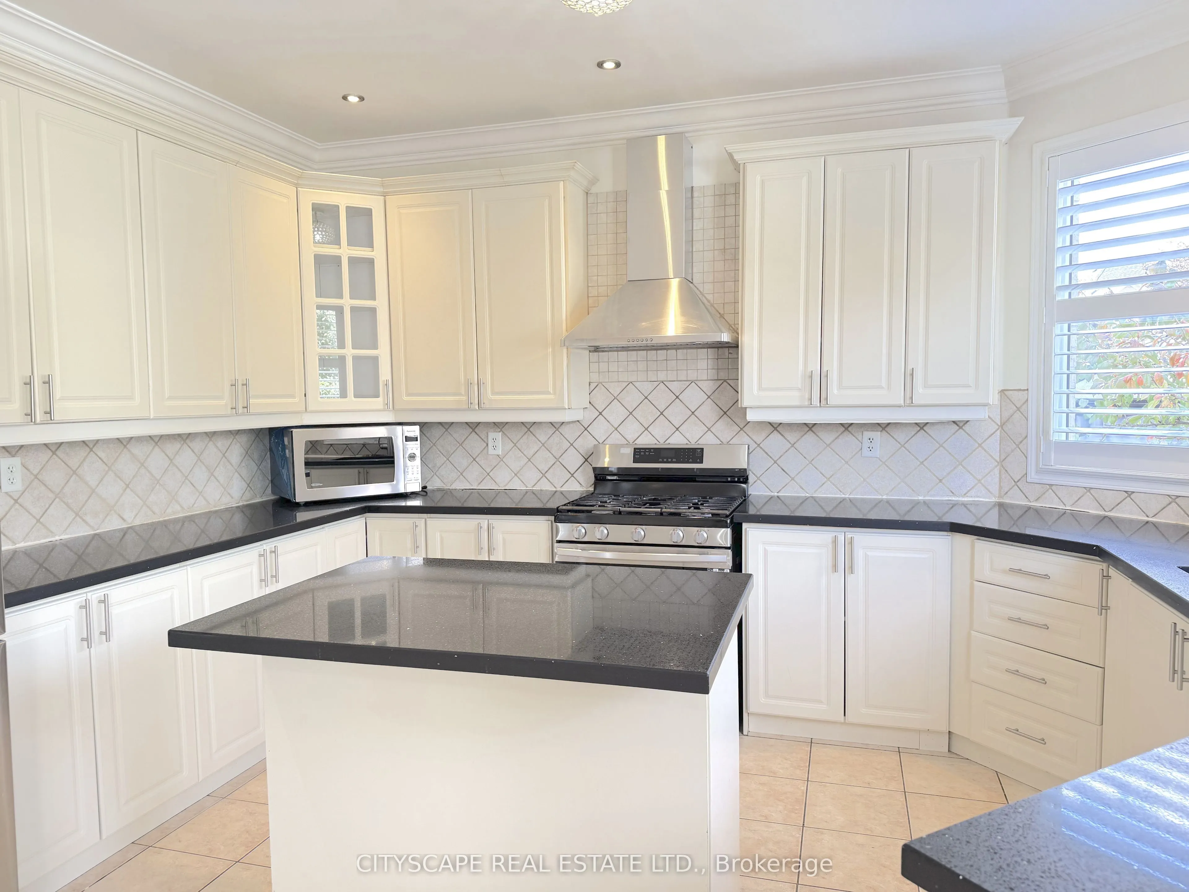 4 Serviceberry Crescent