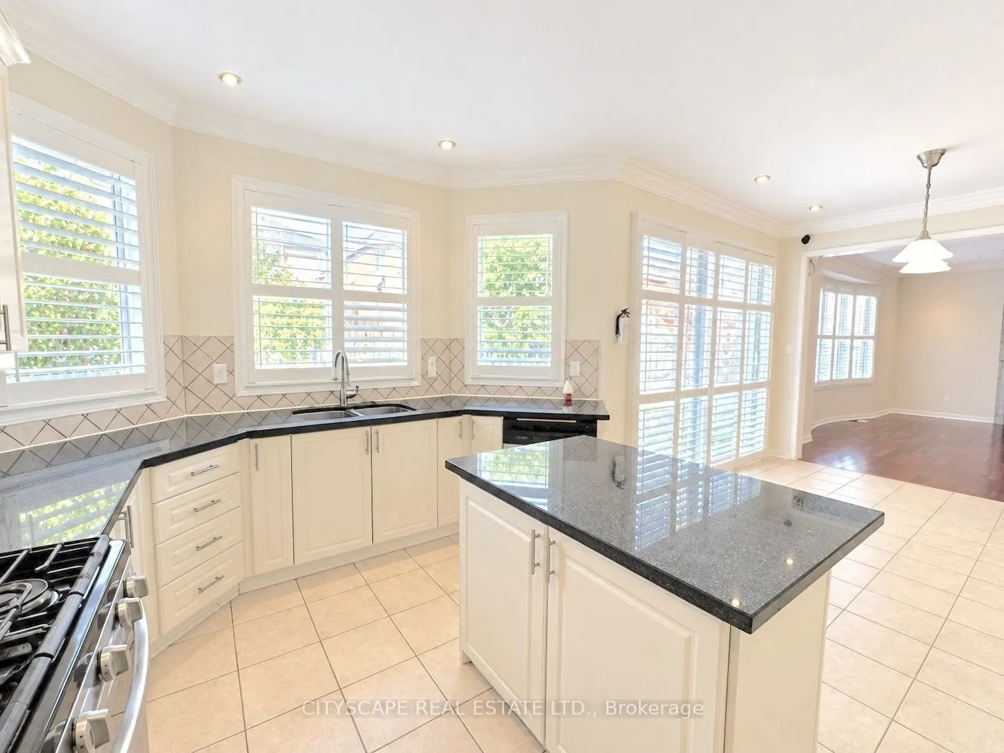 4 Serviceberry Crescent