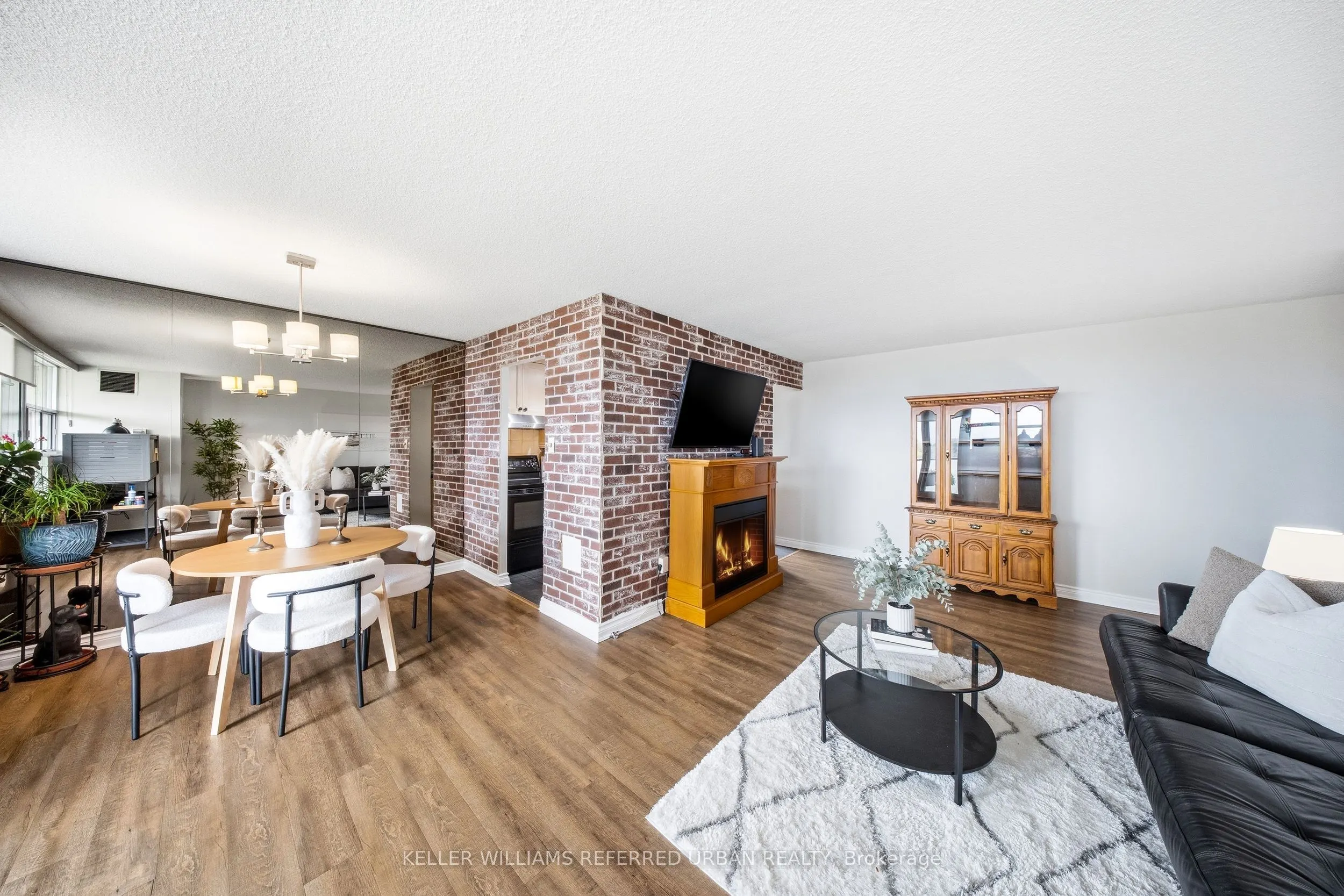 2130 Weston Road #1401