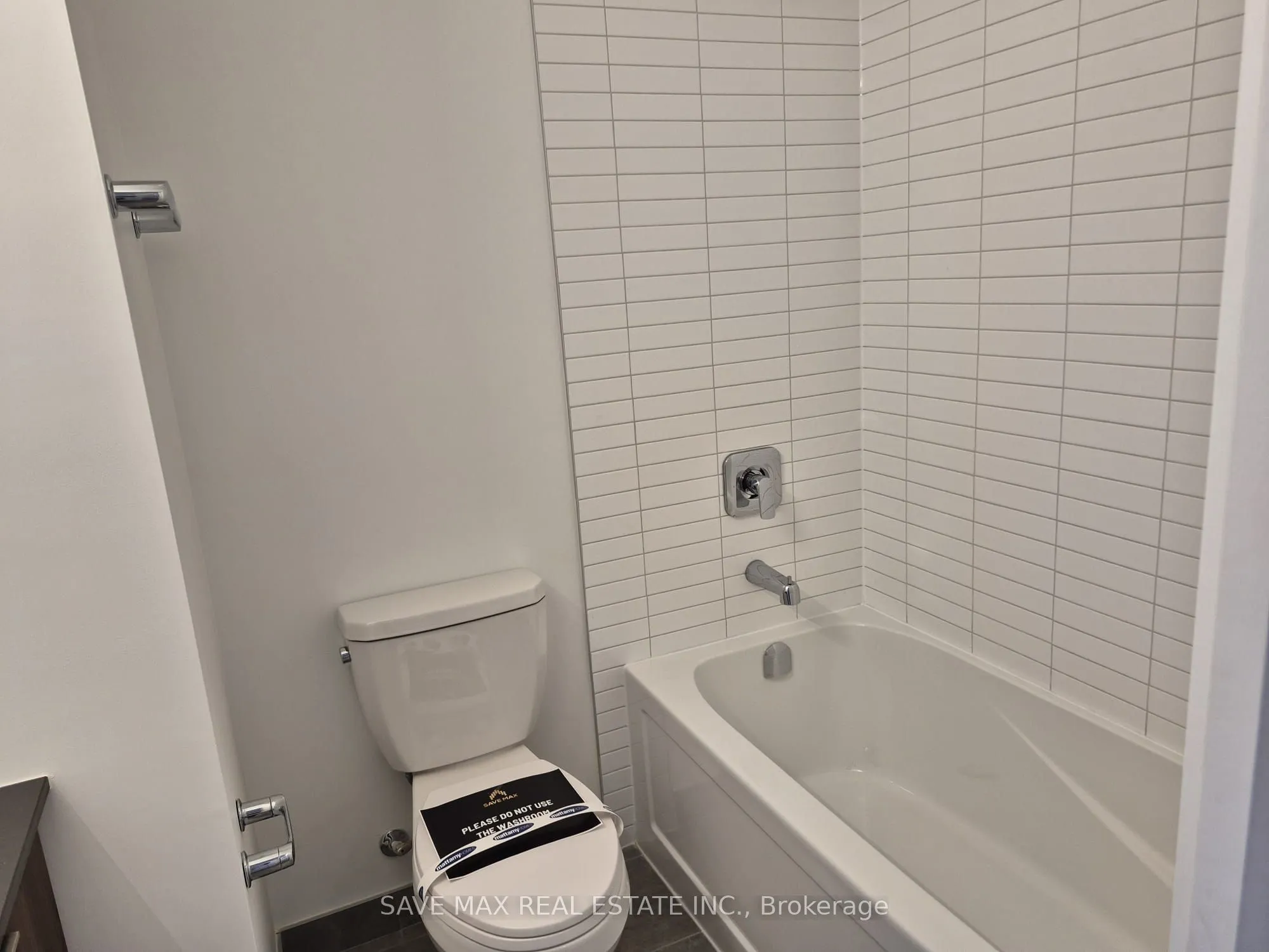 3008 William Cutmore Boulevard #614