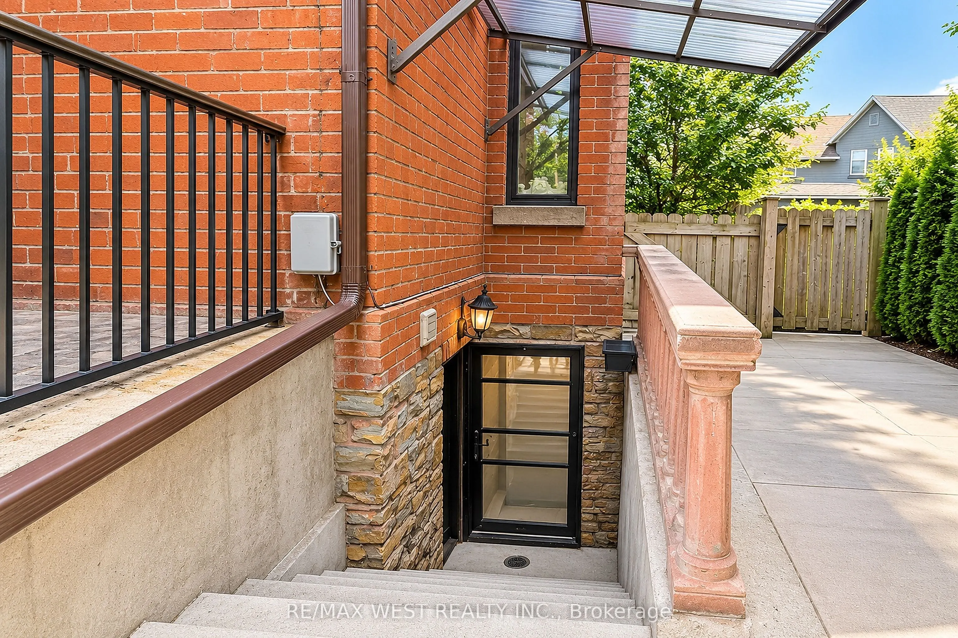 117 Rosemount Avenue #Bsmt
