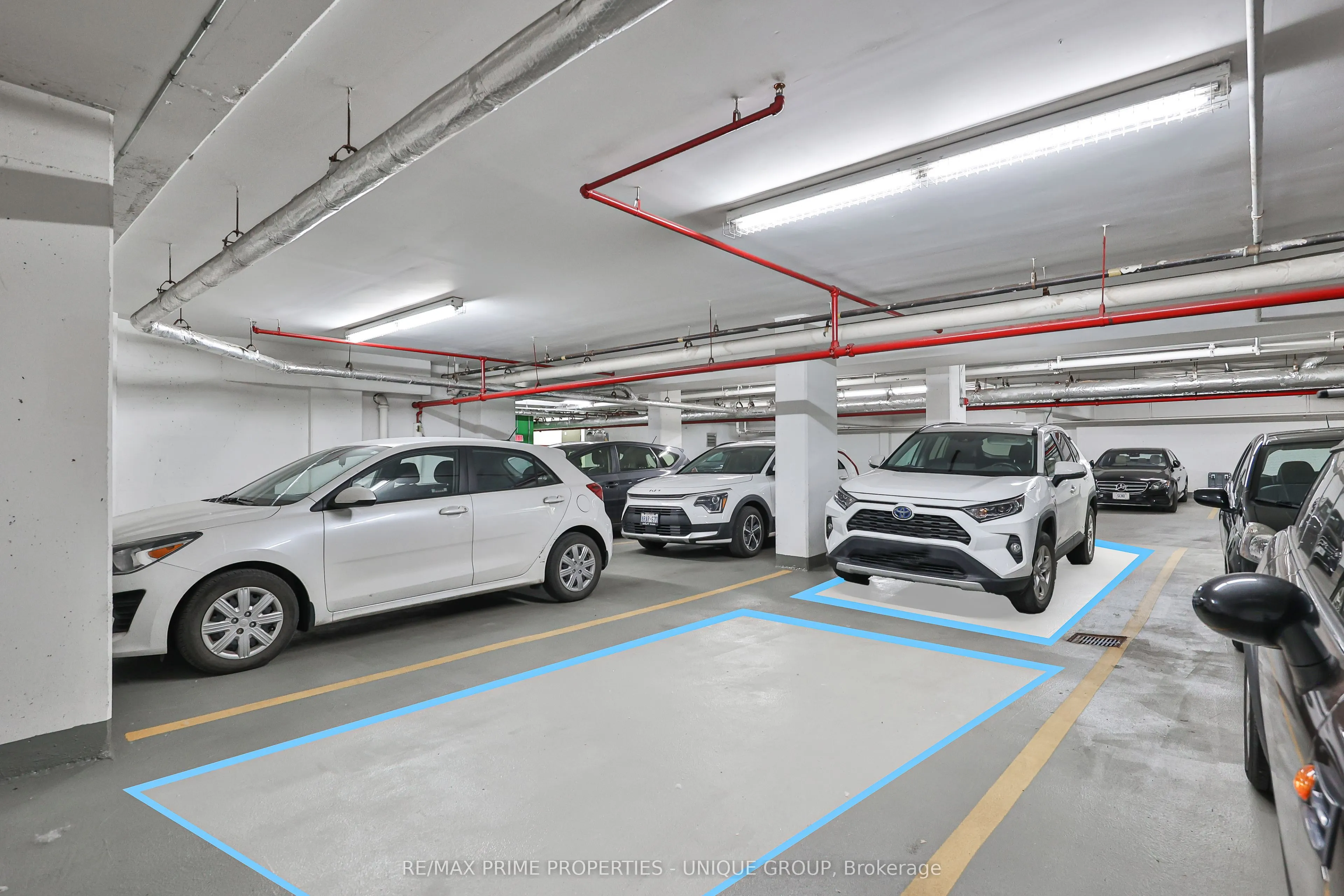 2511 Bloor Street W #202