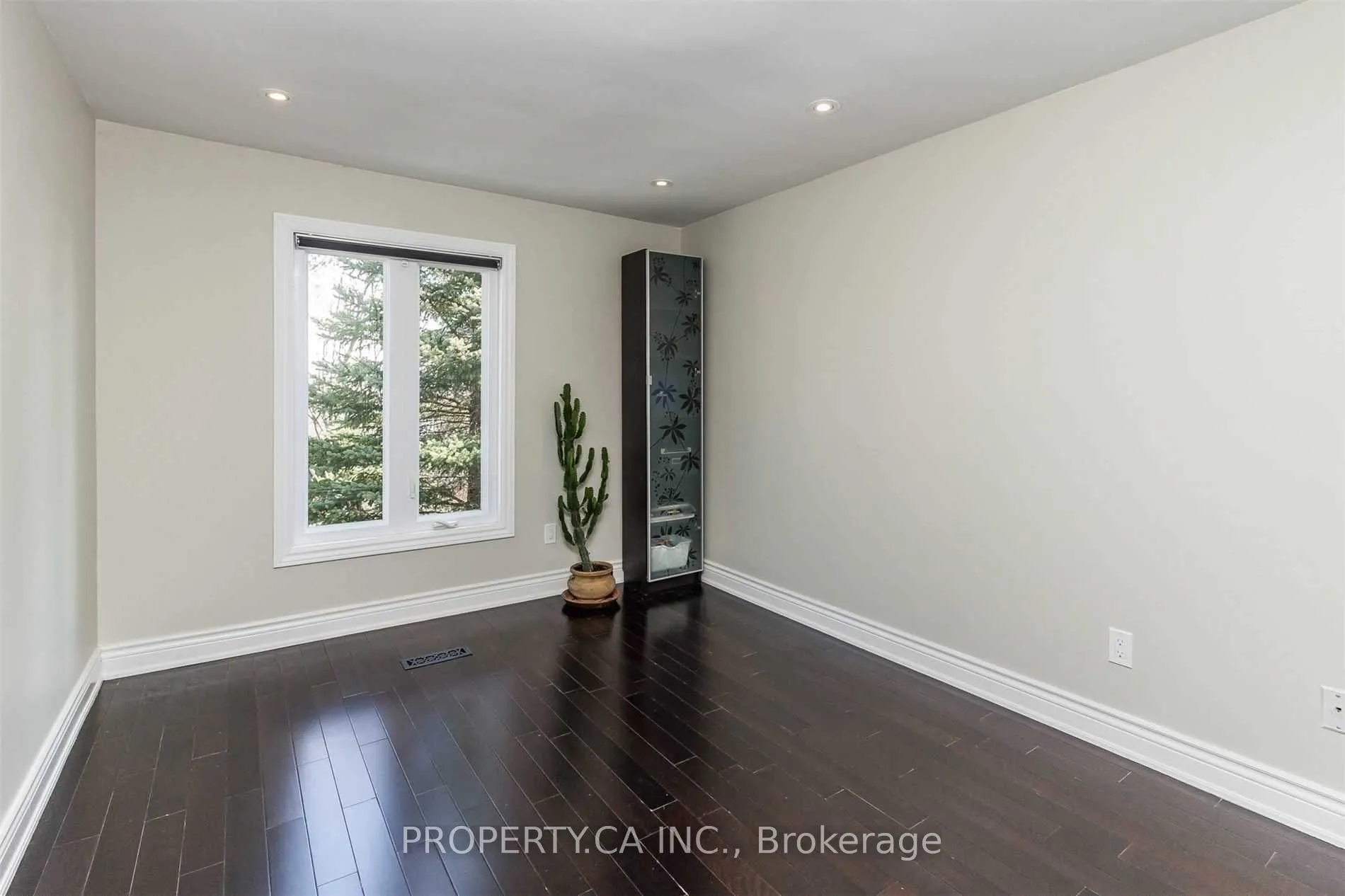 4153 Wheelwright Crescent
