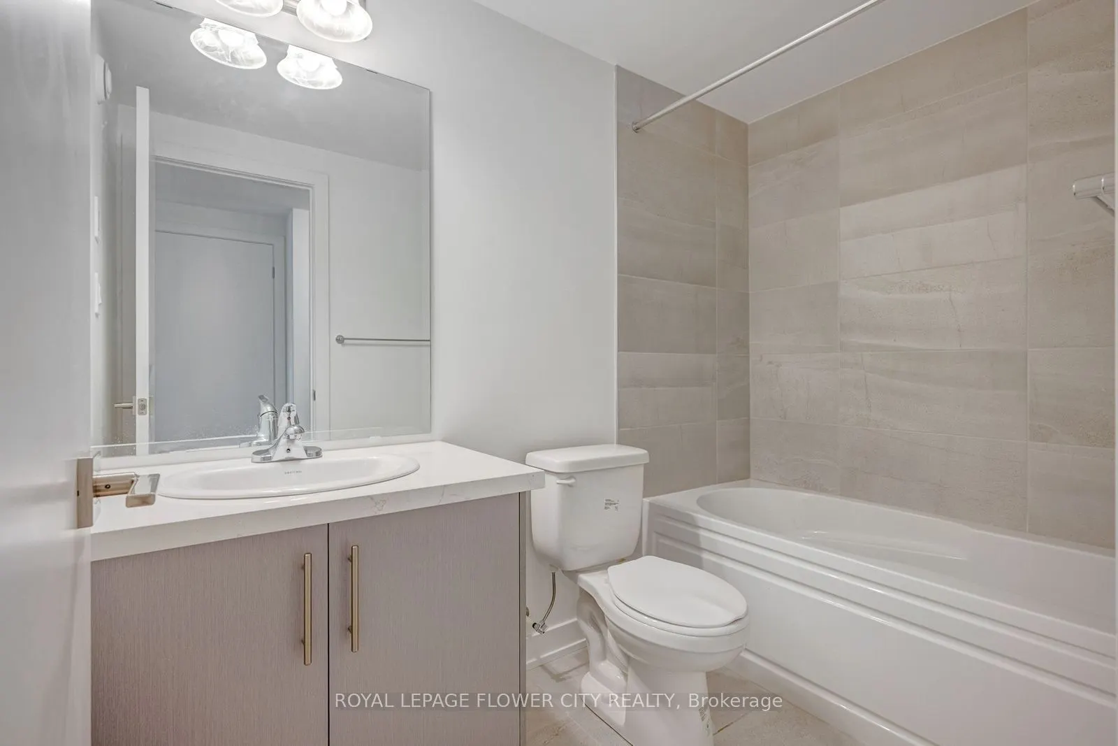 65 Romilly Avenue #17