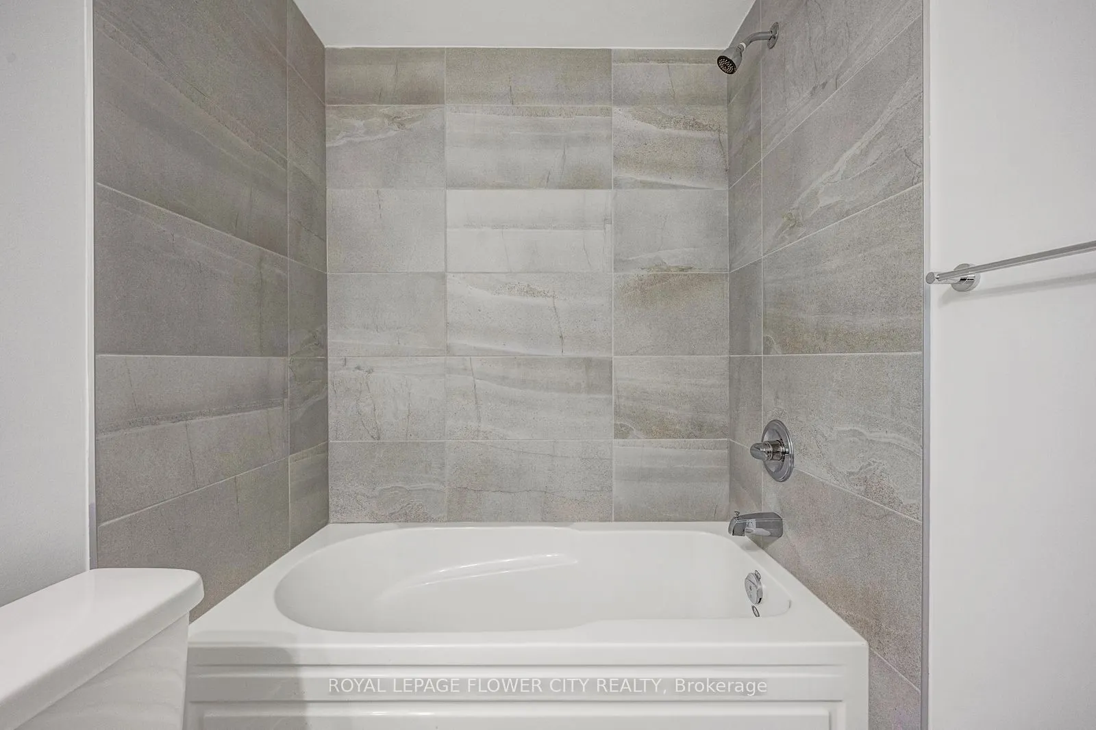 65 Romilly Avenue #17