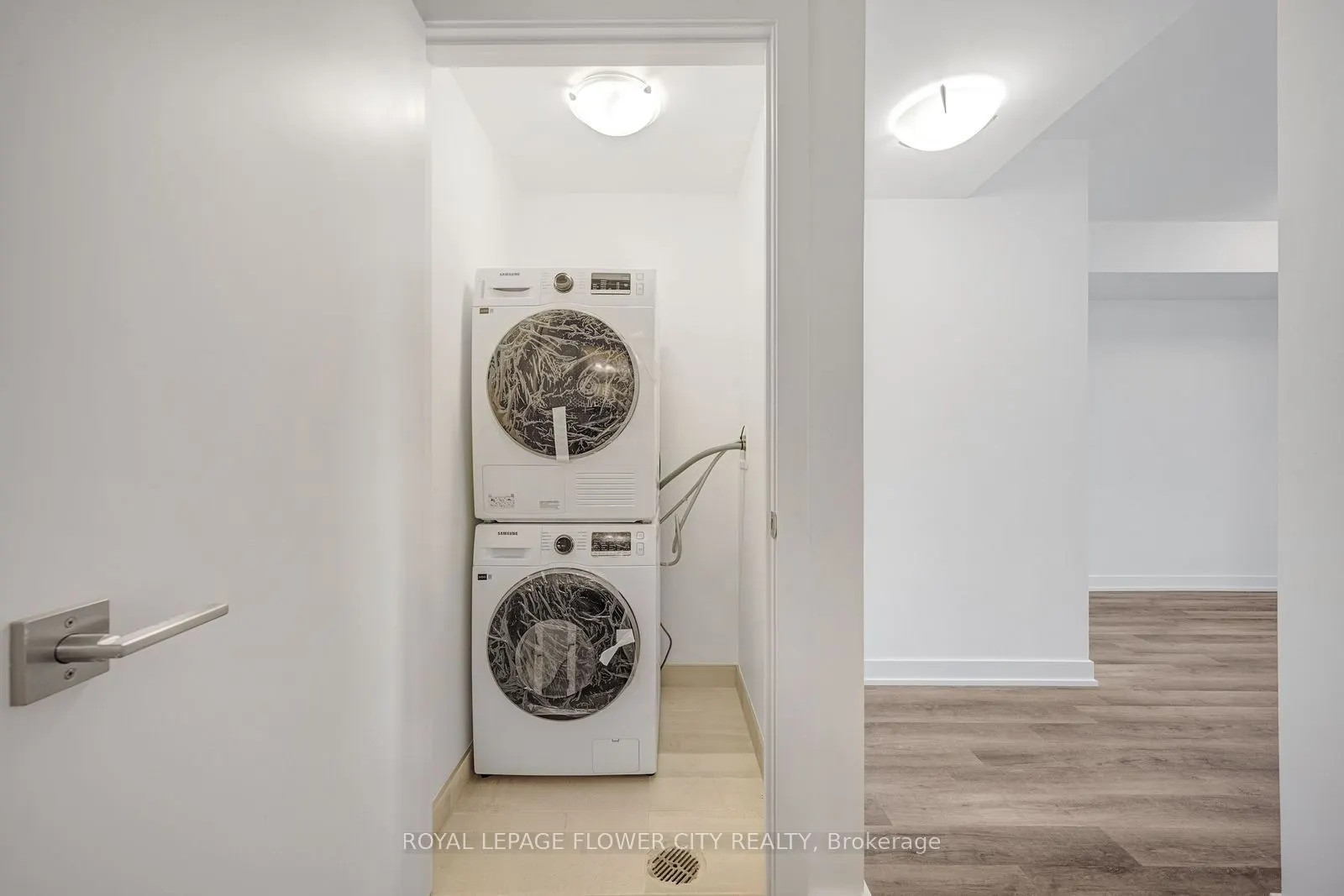 65 Romilly Avenue #17