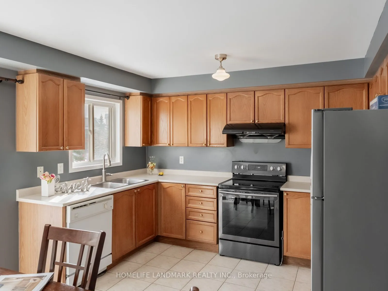 4950 Albina Way #28