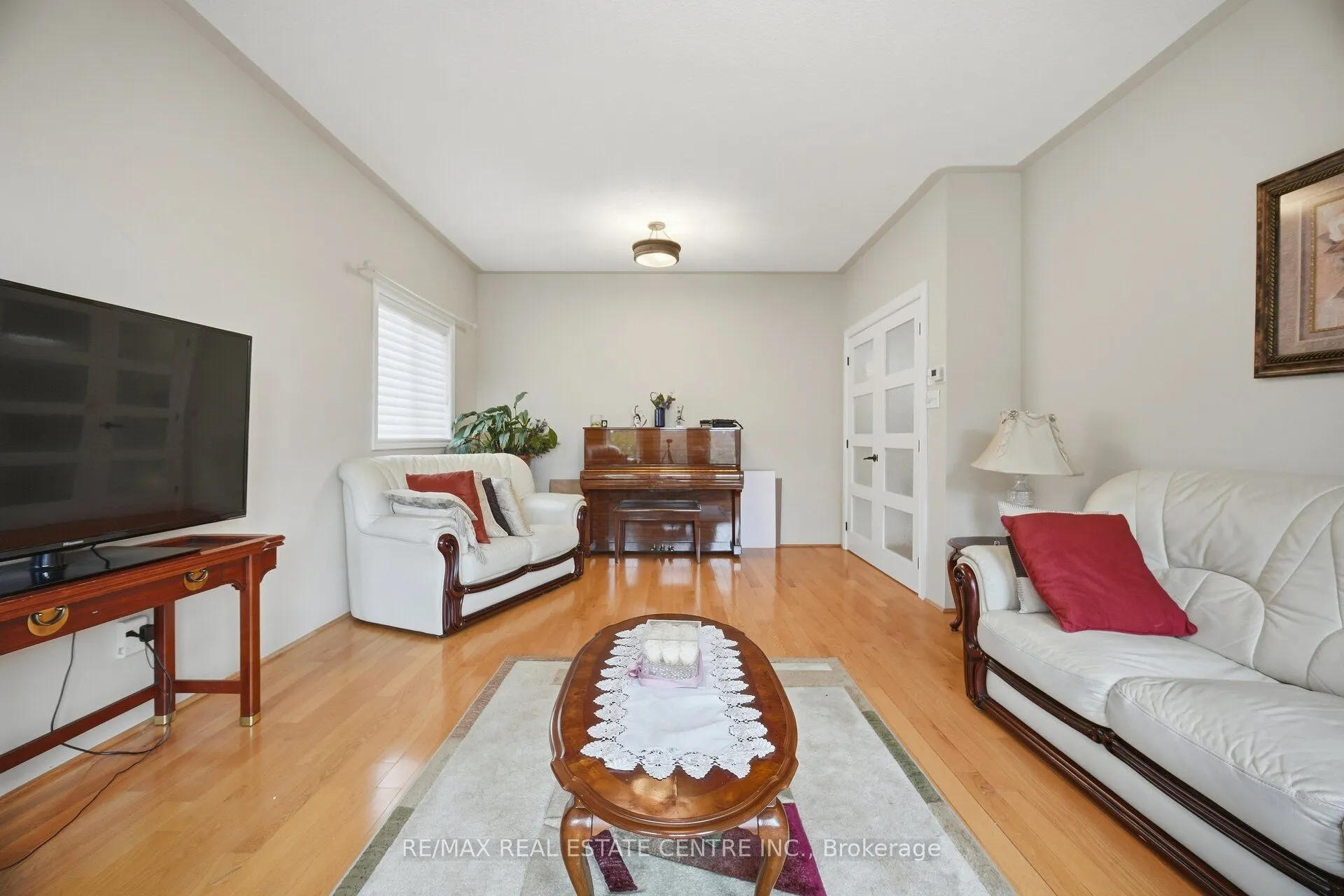 19 Amberdale Court