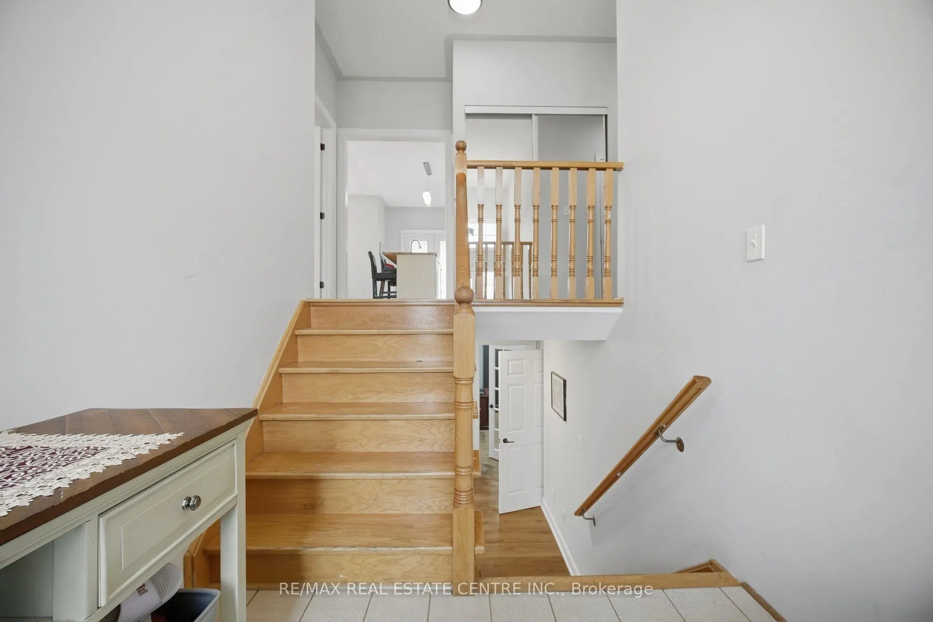 19 Amberdale Court