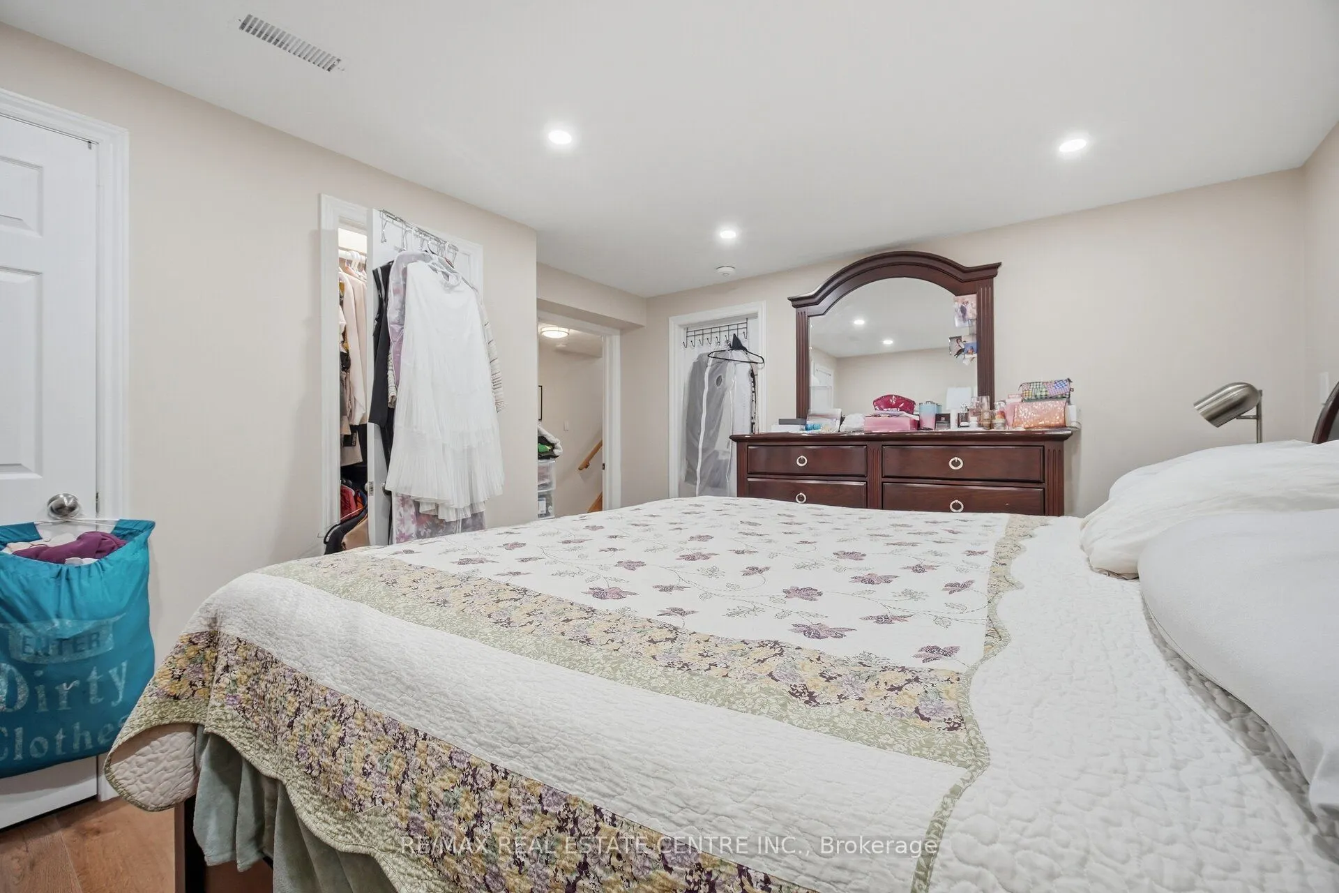 19 Amberdale Court