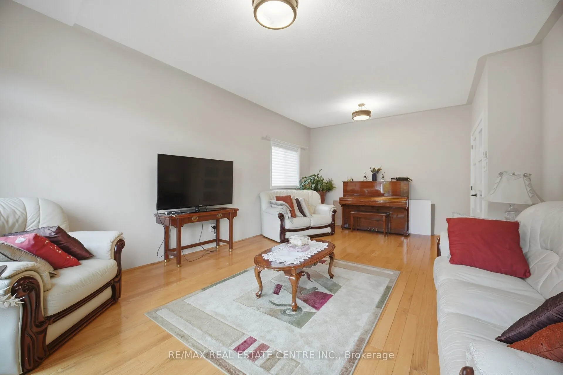 19 Amberdale Court