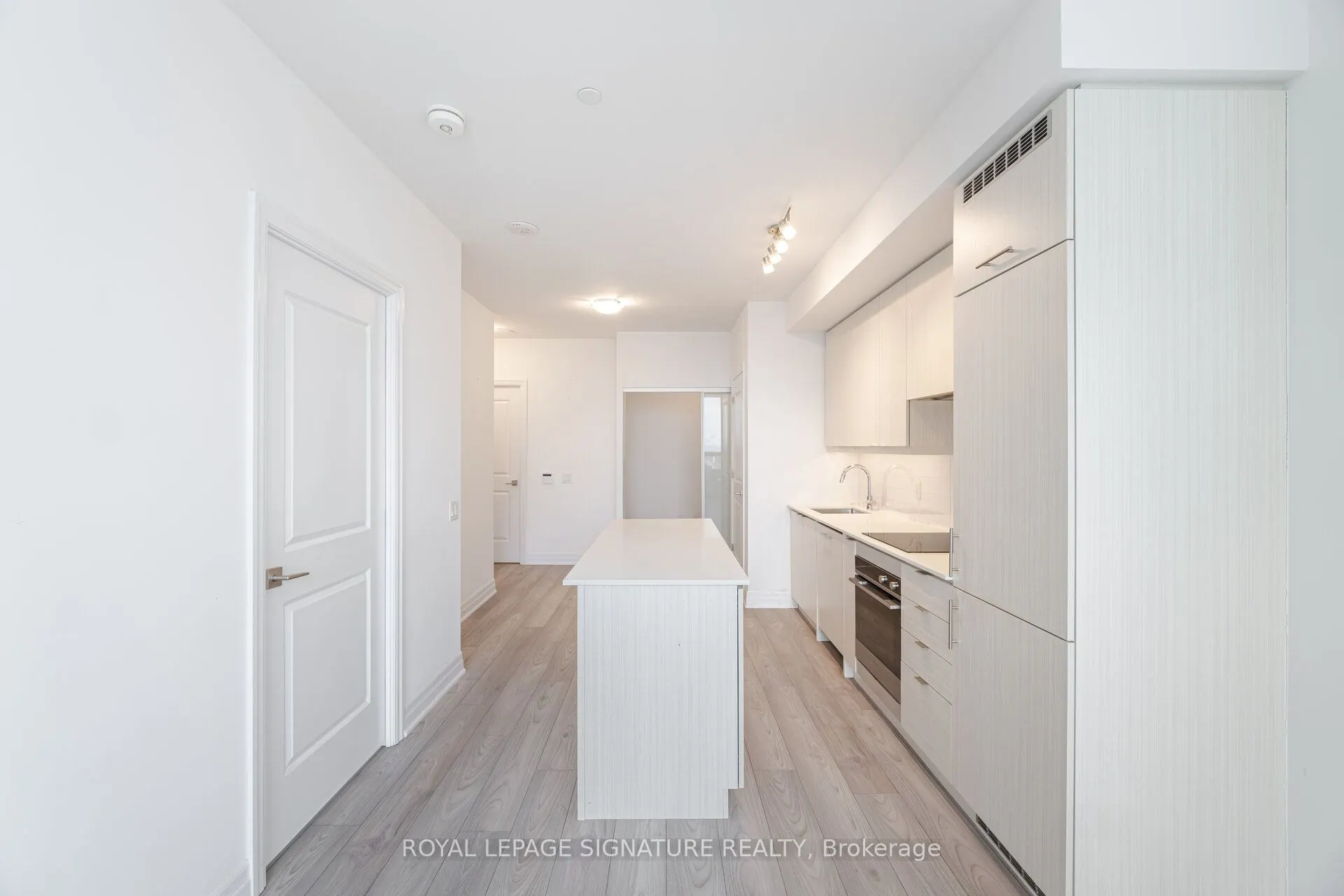 36 Elm Drive #3007